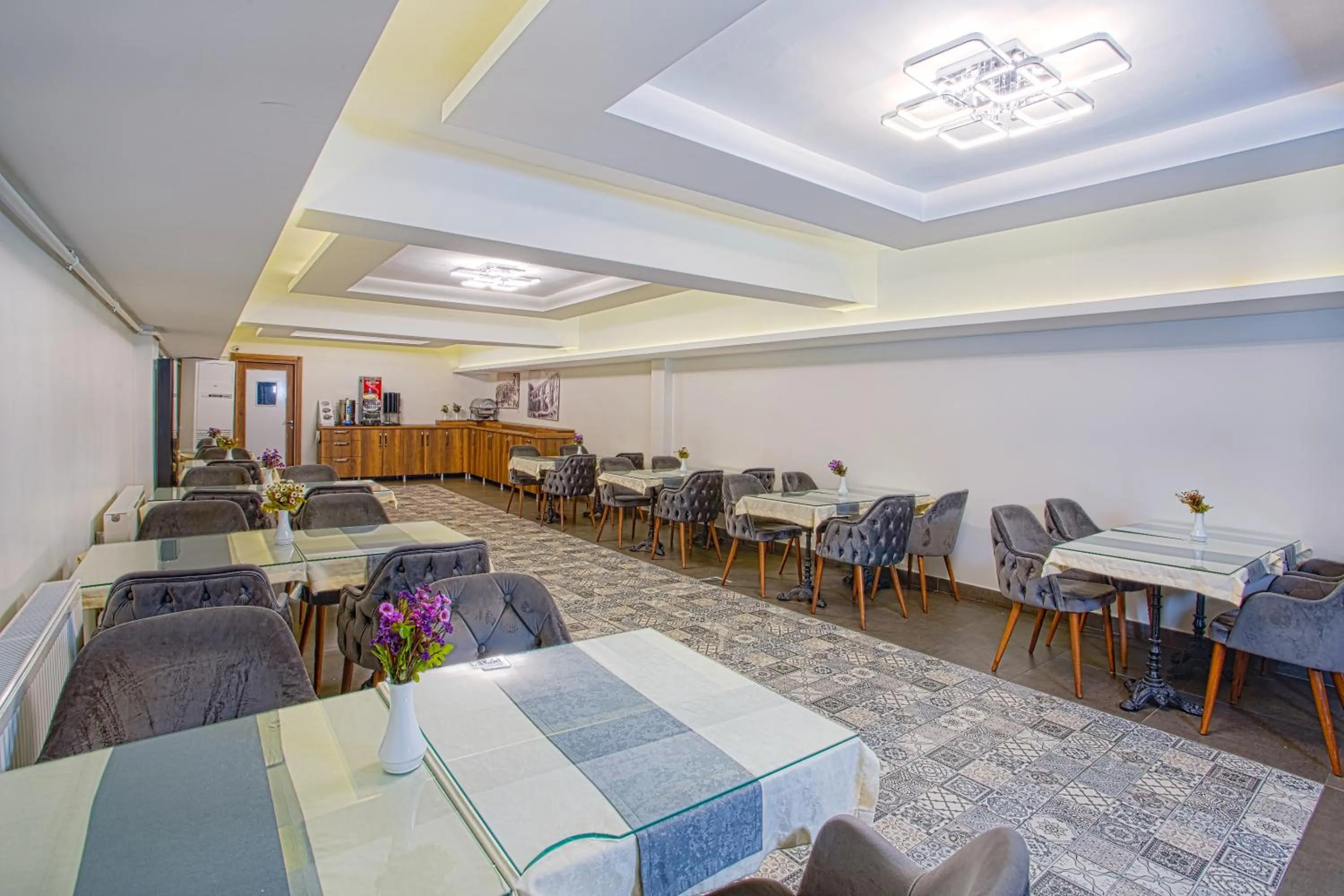 Restaurant/places to eat in Sim Hotel Istanbul Old City