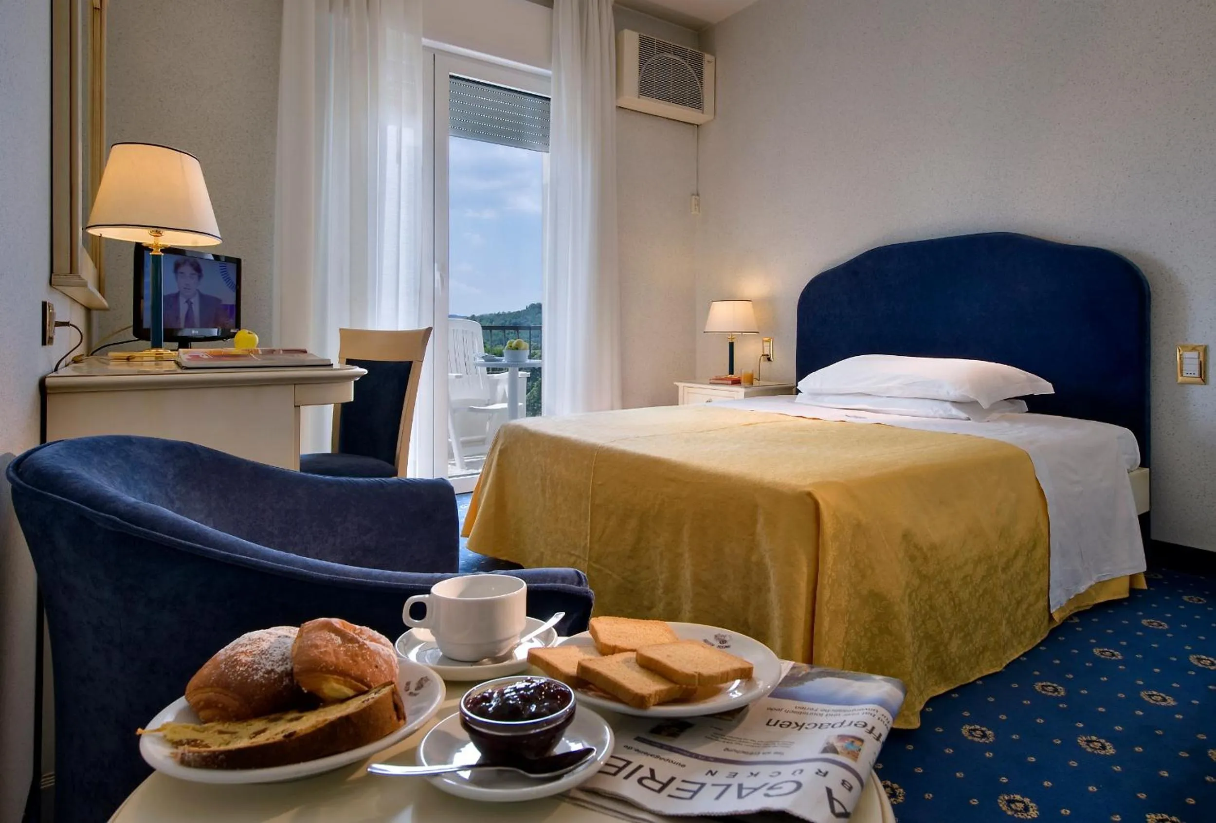 Breakfast, Bed in Hotel Ariston Molino Buja