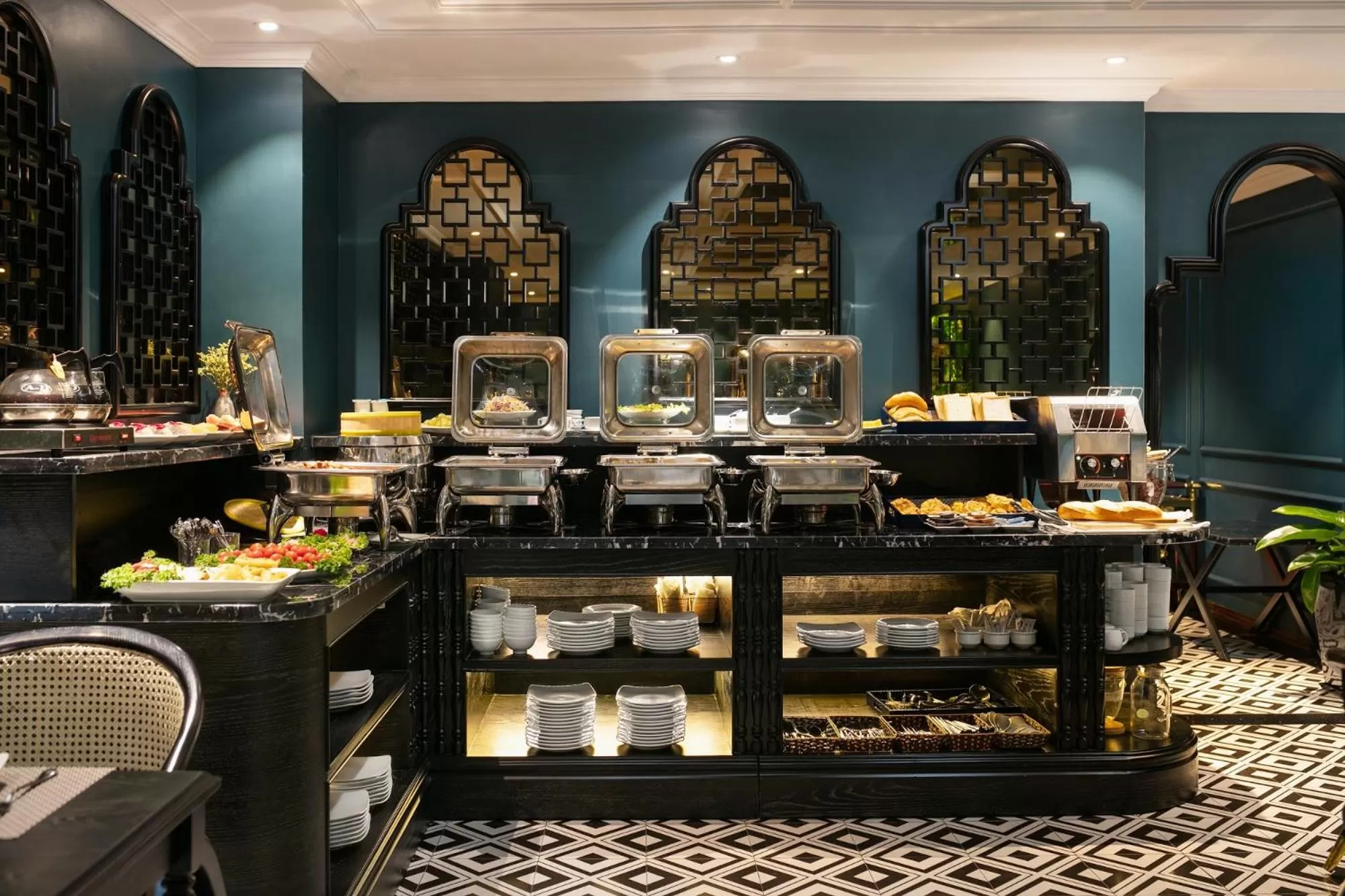 Restaurant/places to eat in Grande Collection Hotel & Spa