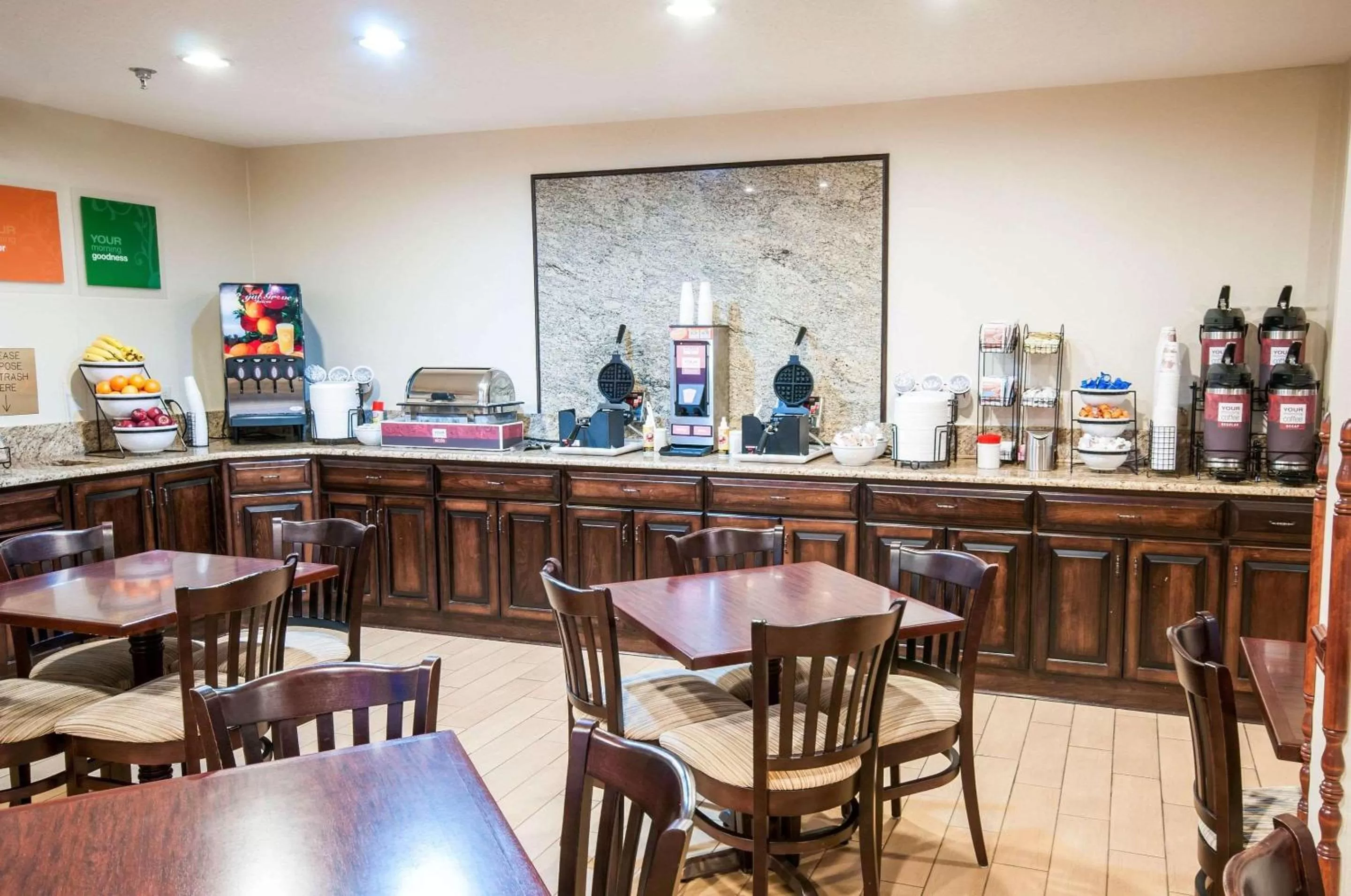 Restaurant/places to eat in Comfort Inn New Holland Amish Country