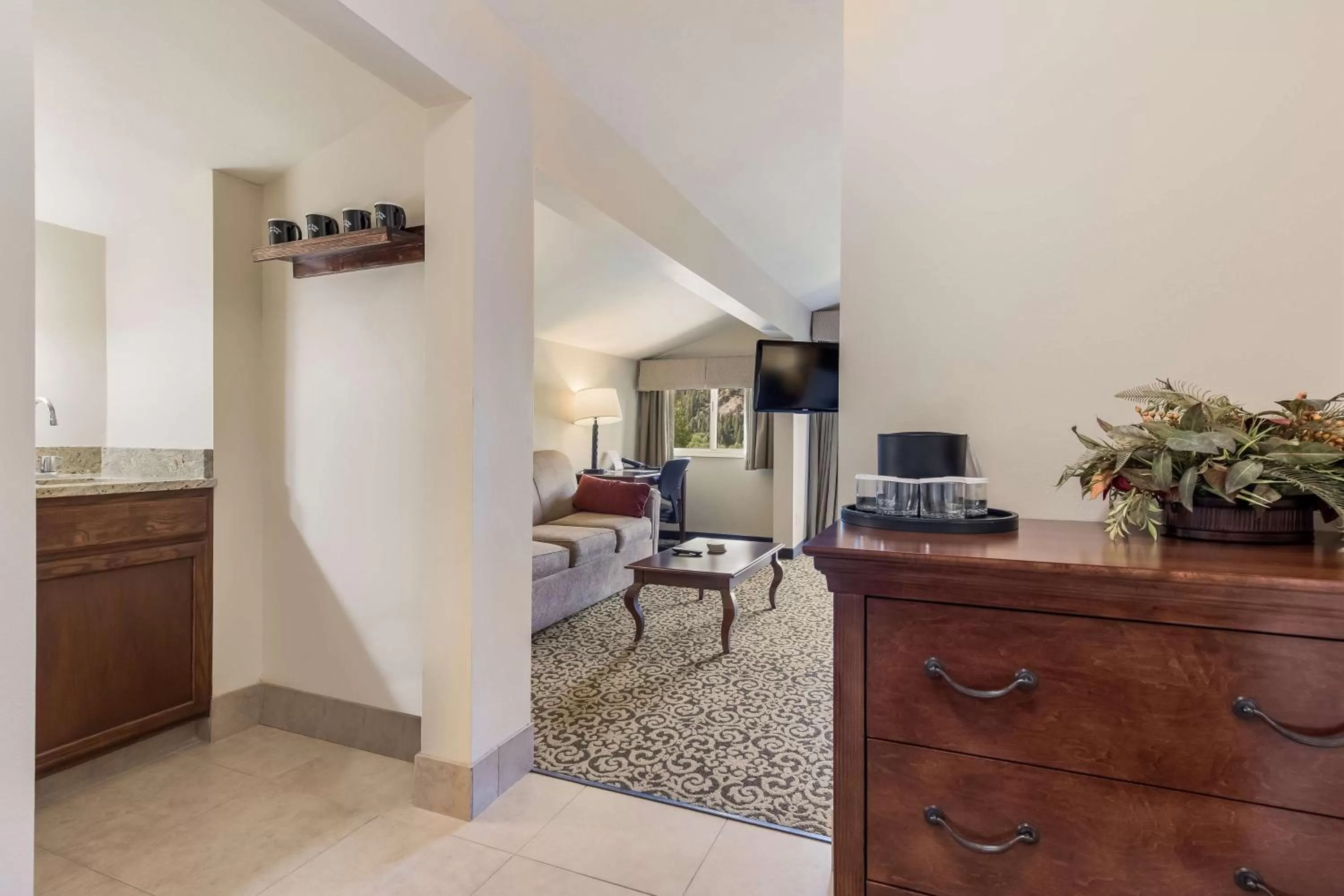 Bedroom in Best Western Tyrolean Lodge