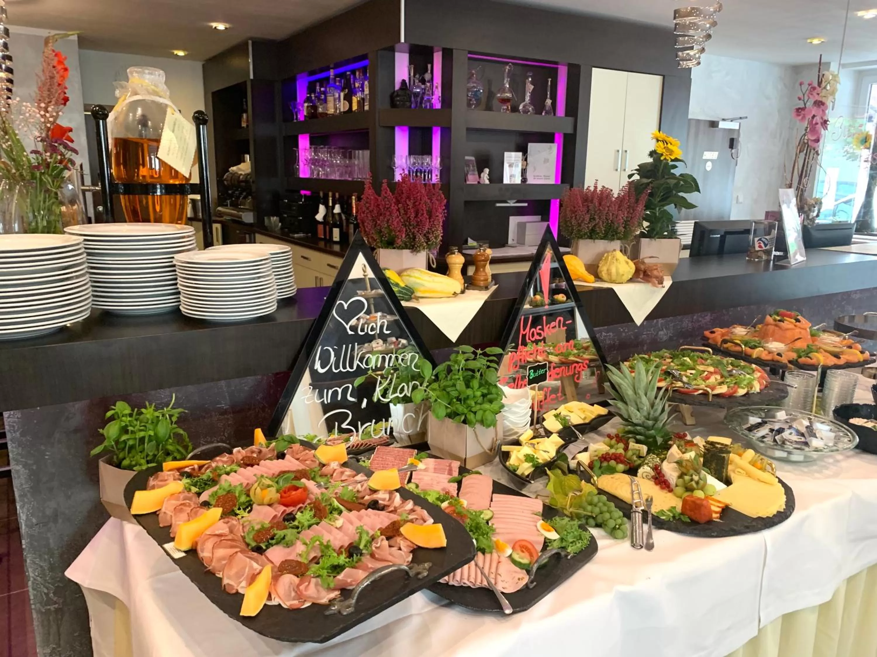 Restaurant/places to eat in Boutique Hotel Goldene Henne