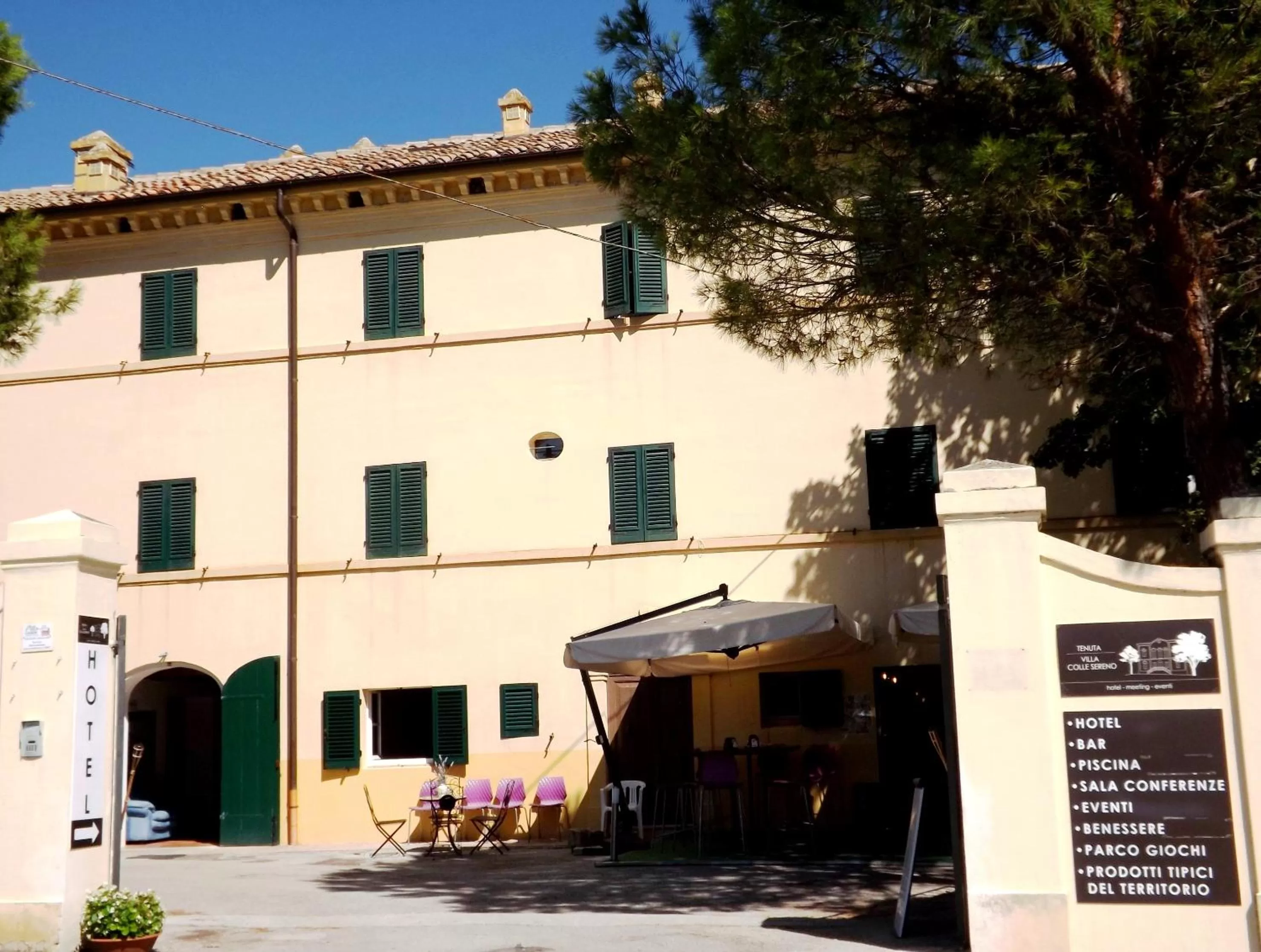 Property building in Tenuta Villa Colle Sereno