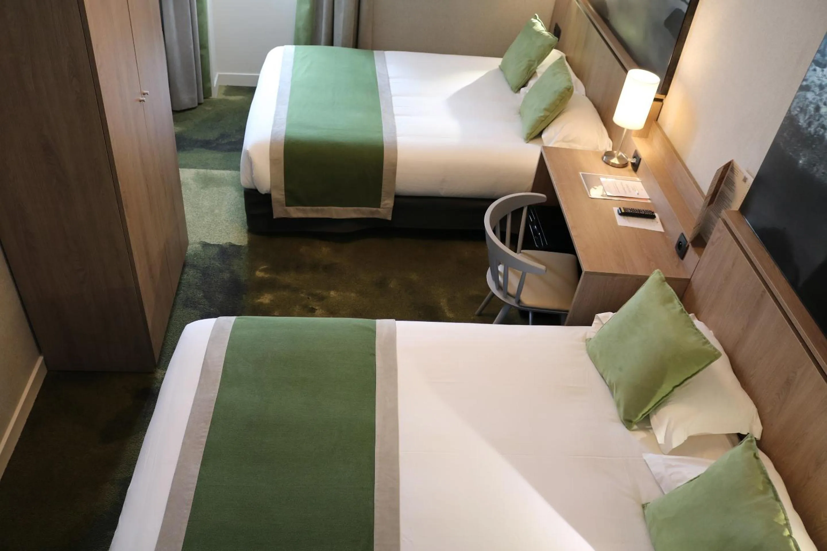 Bedroom, Bed in Le Mouton Blanc