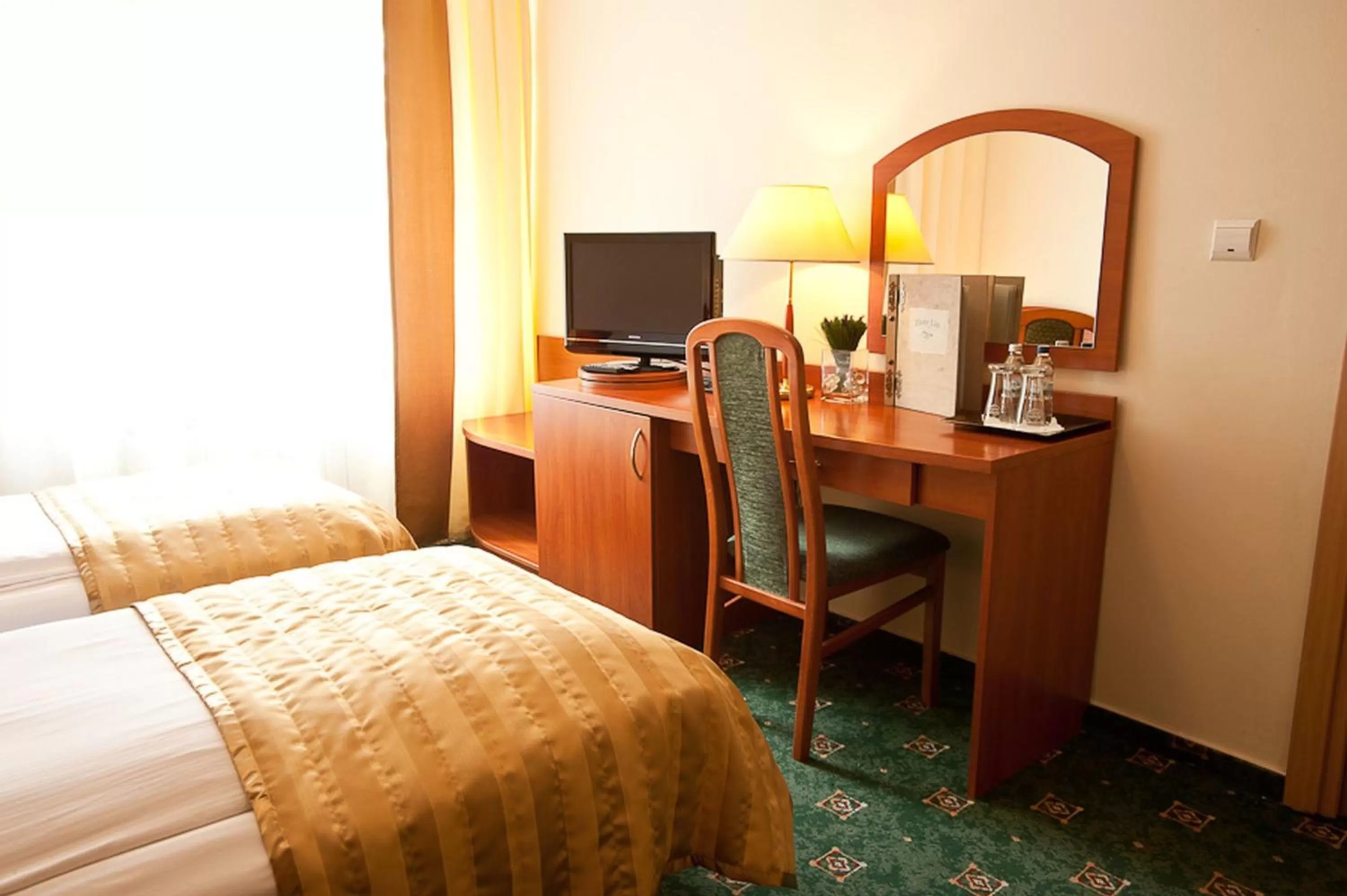 Photo of the whole room, Bed in Złoty Lin