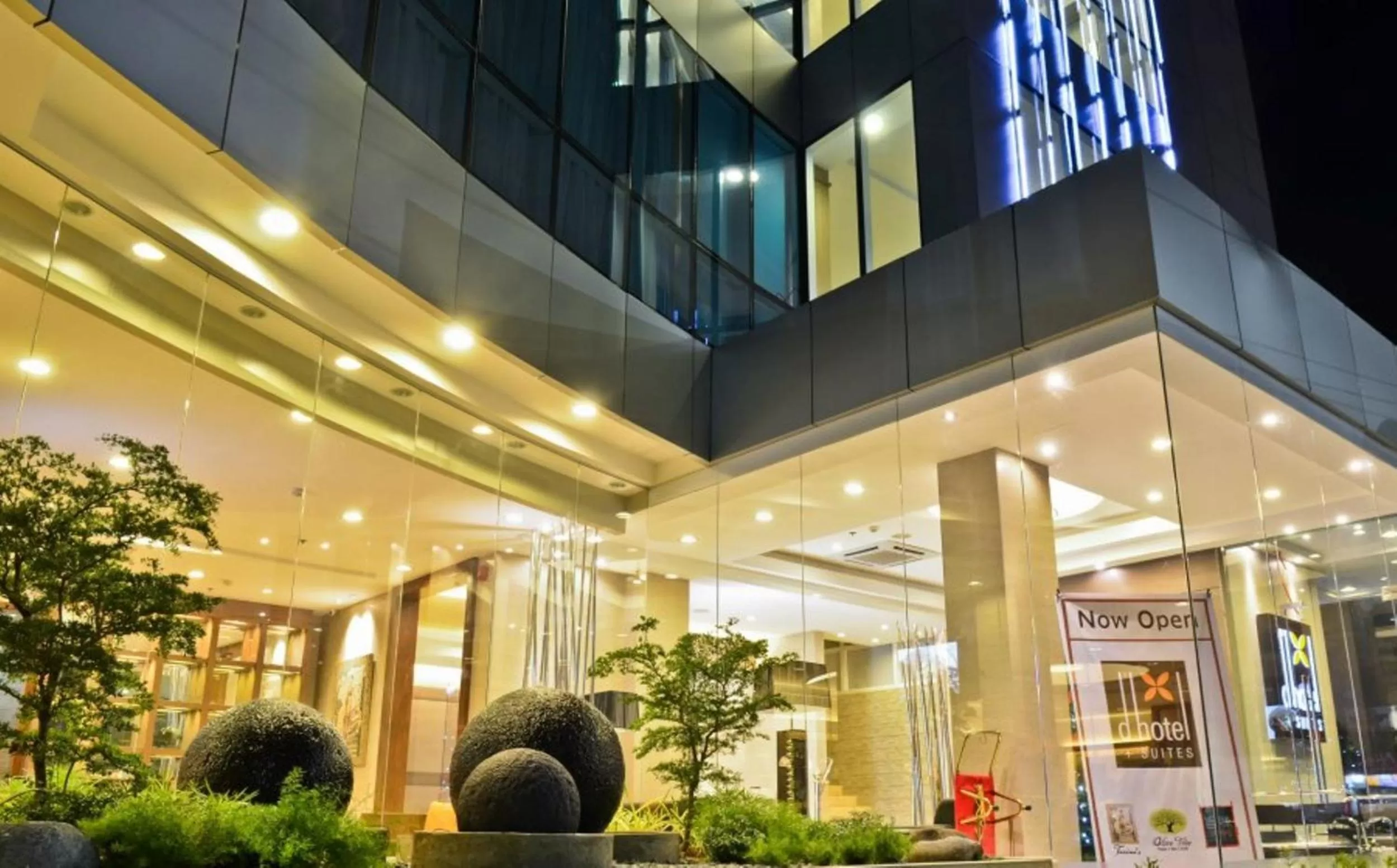 Property building in D'Hotel & Suites