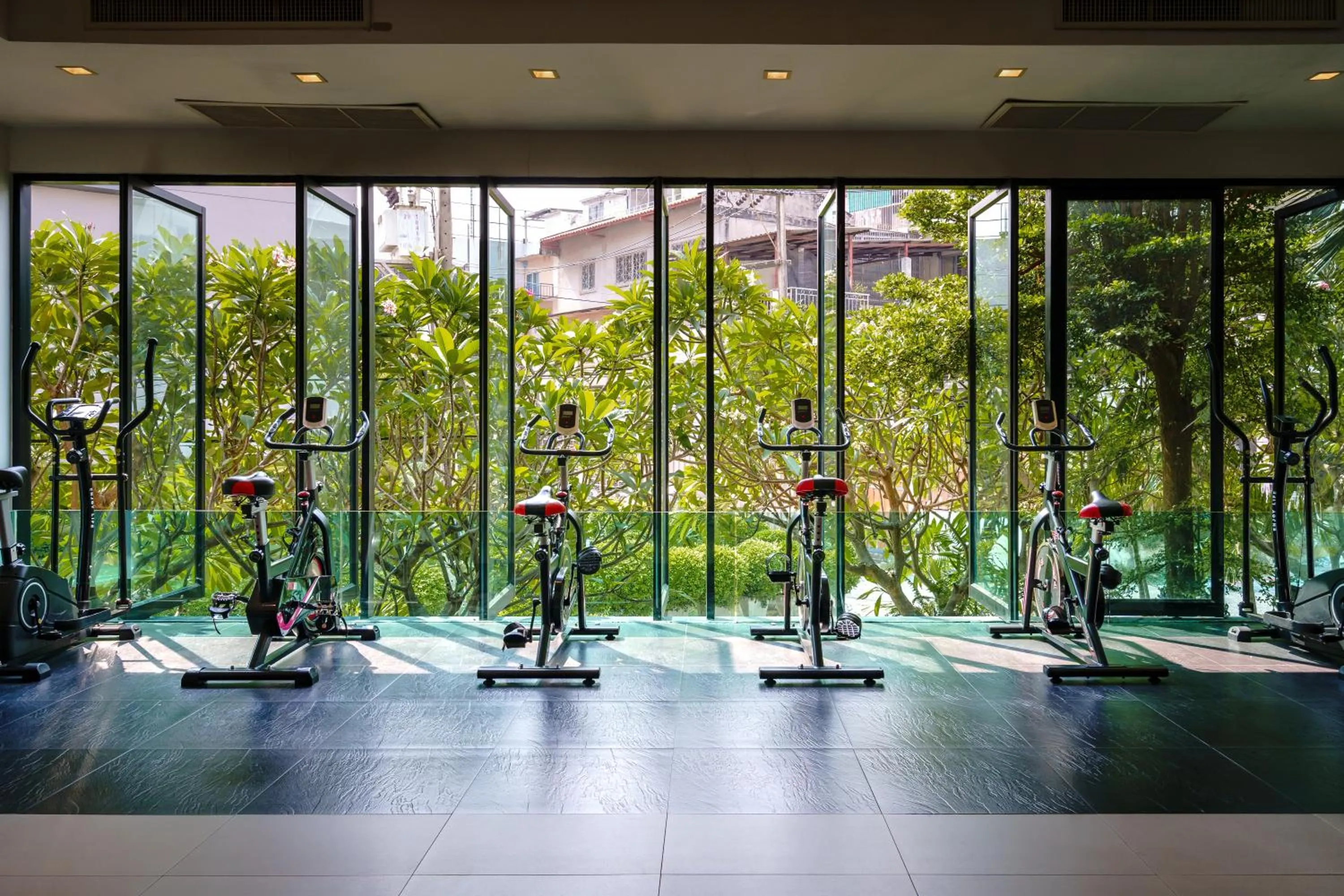Fitness centre/facilities in Hotel J Residence Pattaya
