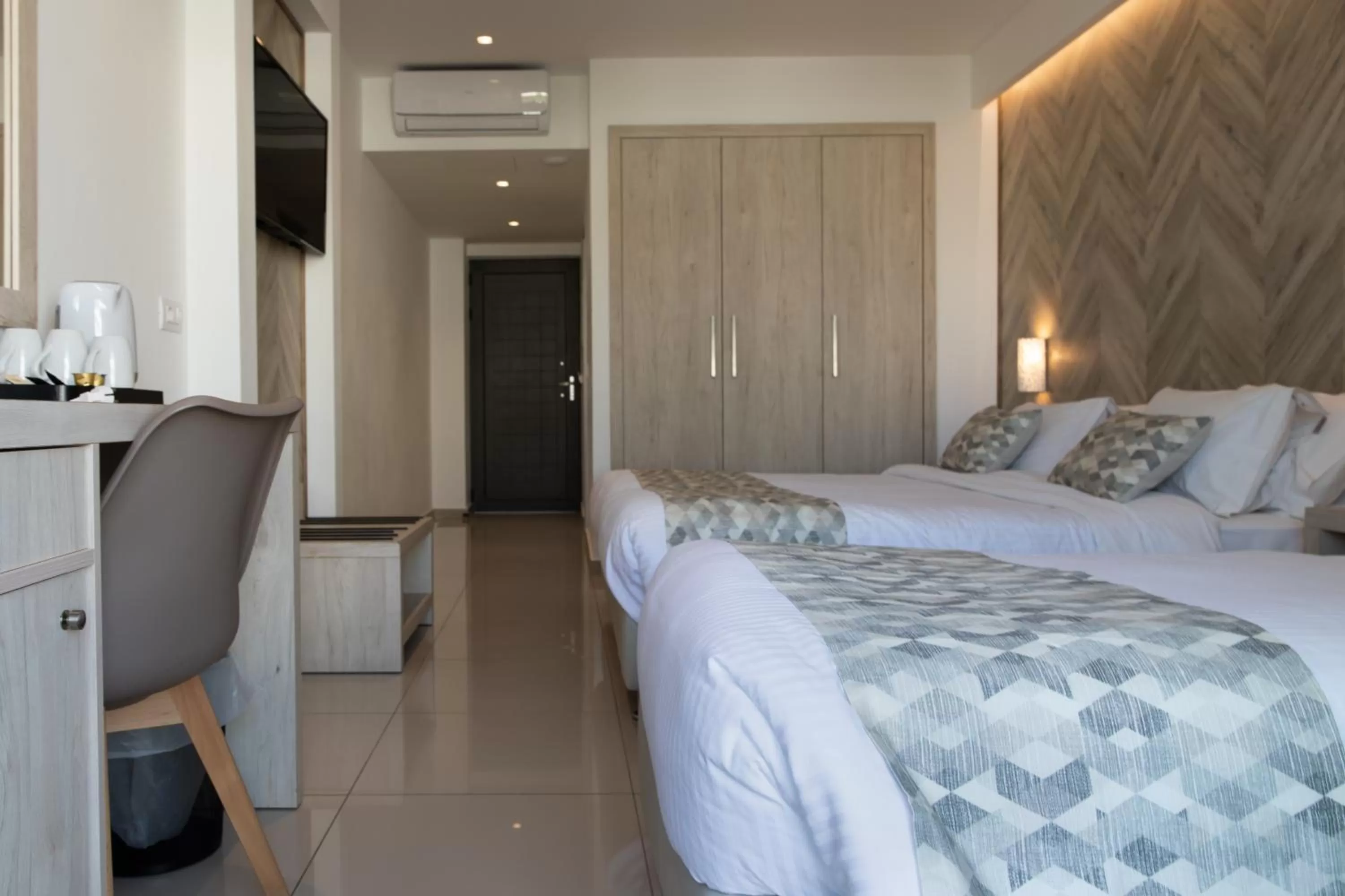 TV and multimedia, Bed in Agrelli Hotel & Suites