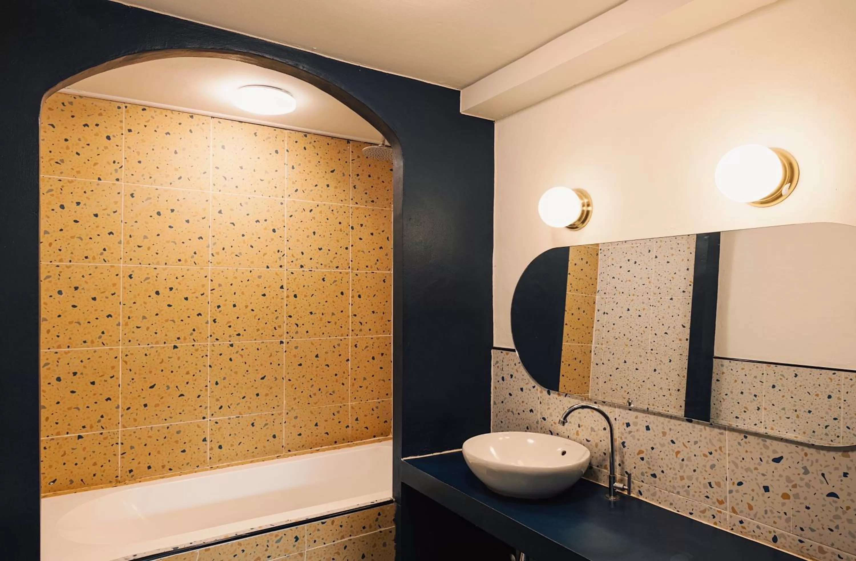 Bathroom in The Mellow Pillow Hotel @ Chiang Mai Gate