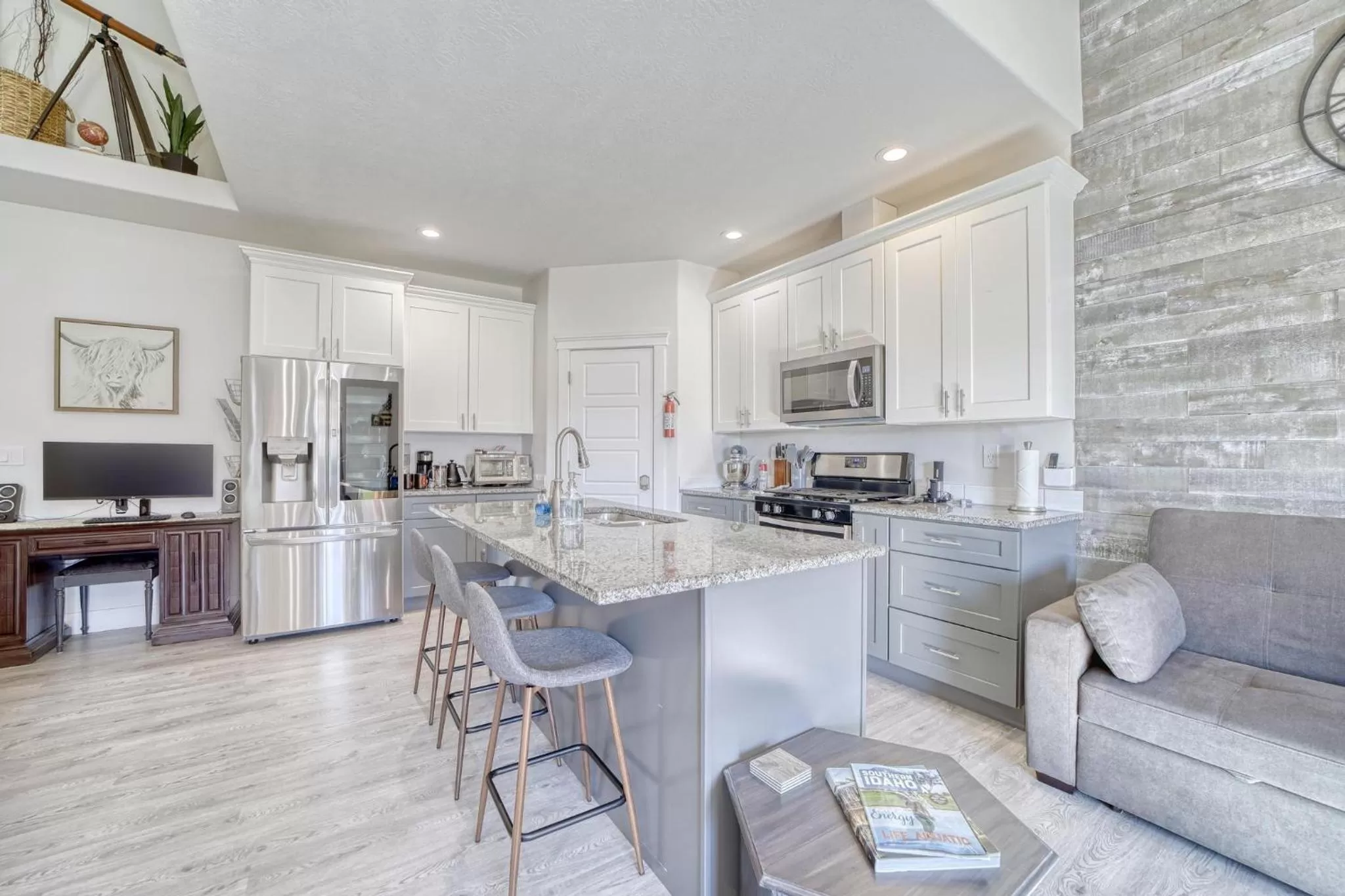 Kitchen or kitchenette, Kitchen/Kitchenette in TJ Rancher - West Side Twin Falls