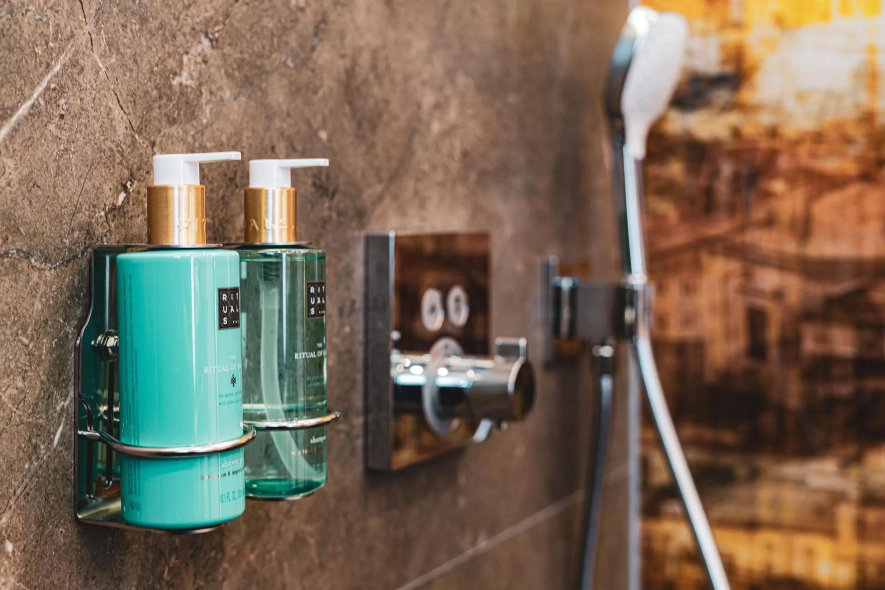 Shower in Villa Sonnenhof Boutique-Hotel