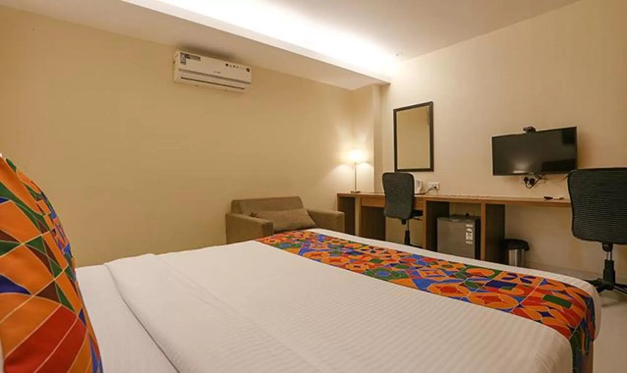 Bed in FabHotel Royal International - Nr Mumbai International Airport