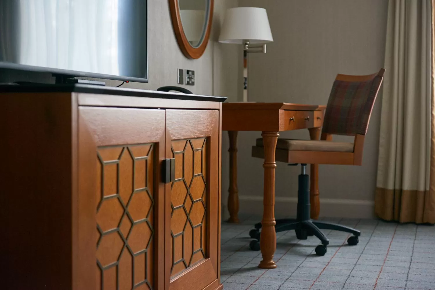 TV and multimedia in Dalmahoy Hotel & Country Club