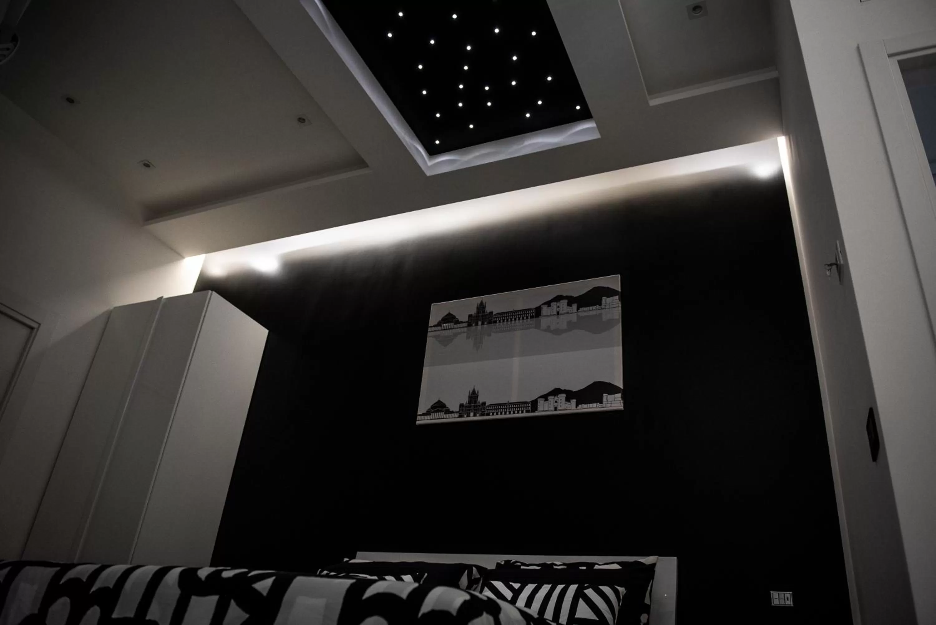 Decorative detail in Rettifilo 201 Exclusive Rooms