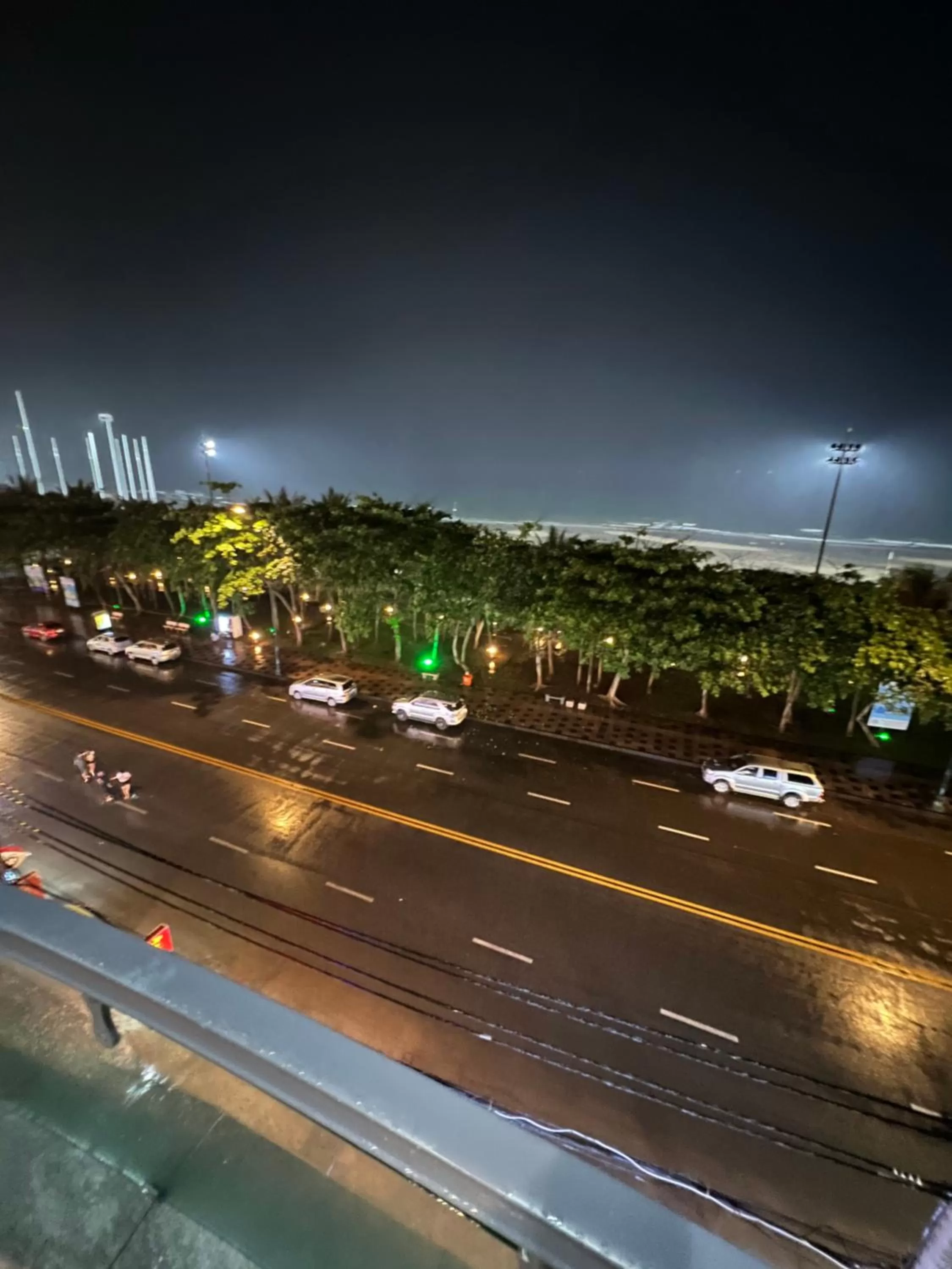 Night in Tuyết Nhi