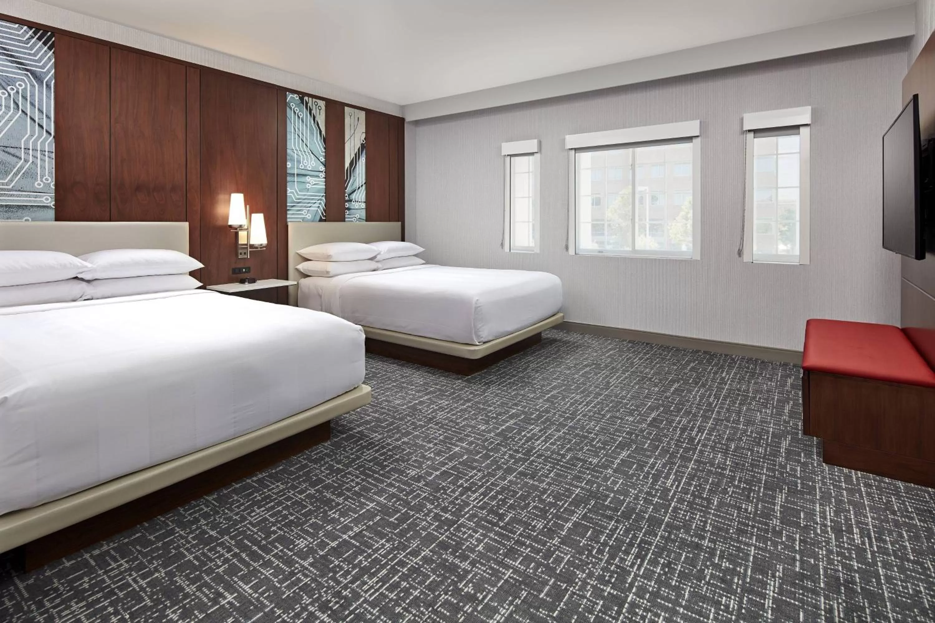 Bedroom, Bed in San Mateo Marriott San Francisco Airport