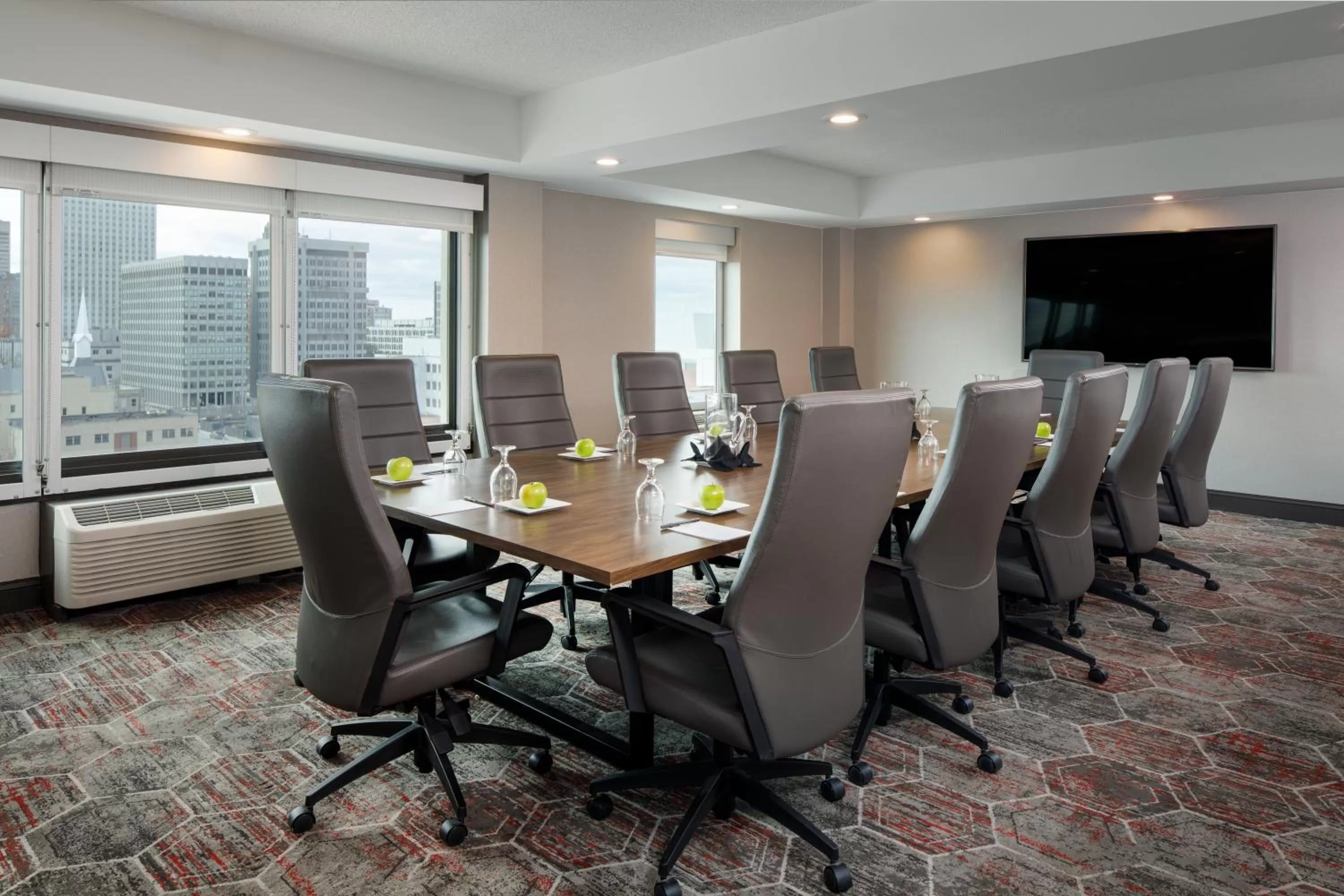 Meeting/conference room in Crowne Plaza Memphis Downtown by IHG
