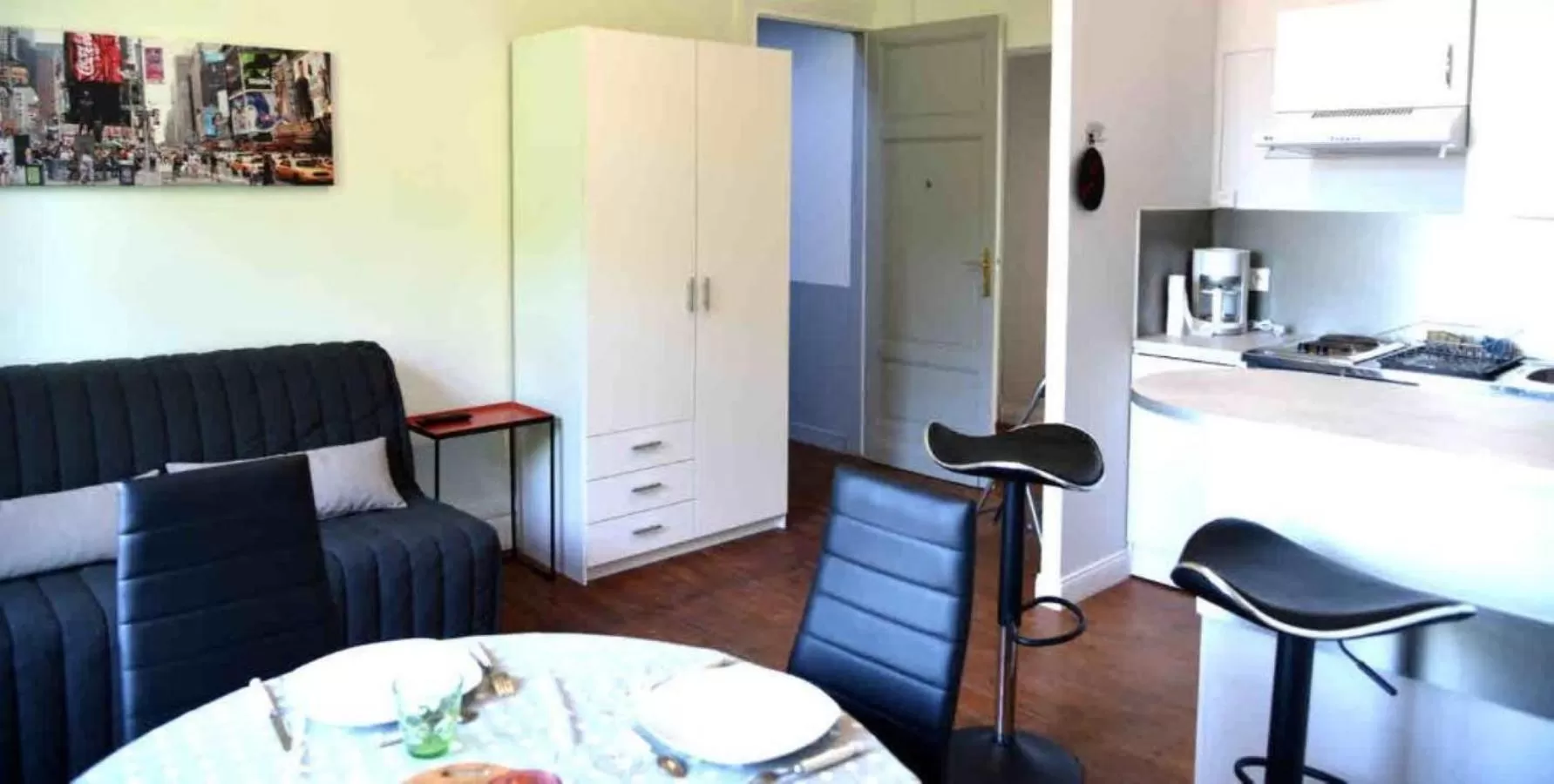 Kitchen or kitchenette in Apparthotel Douai Gare