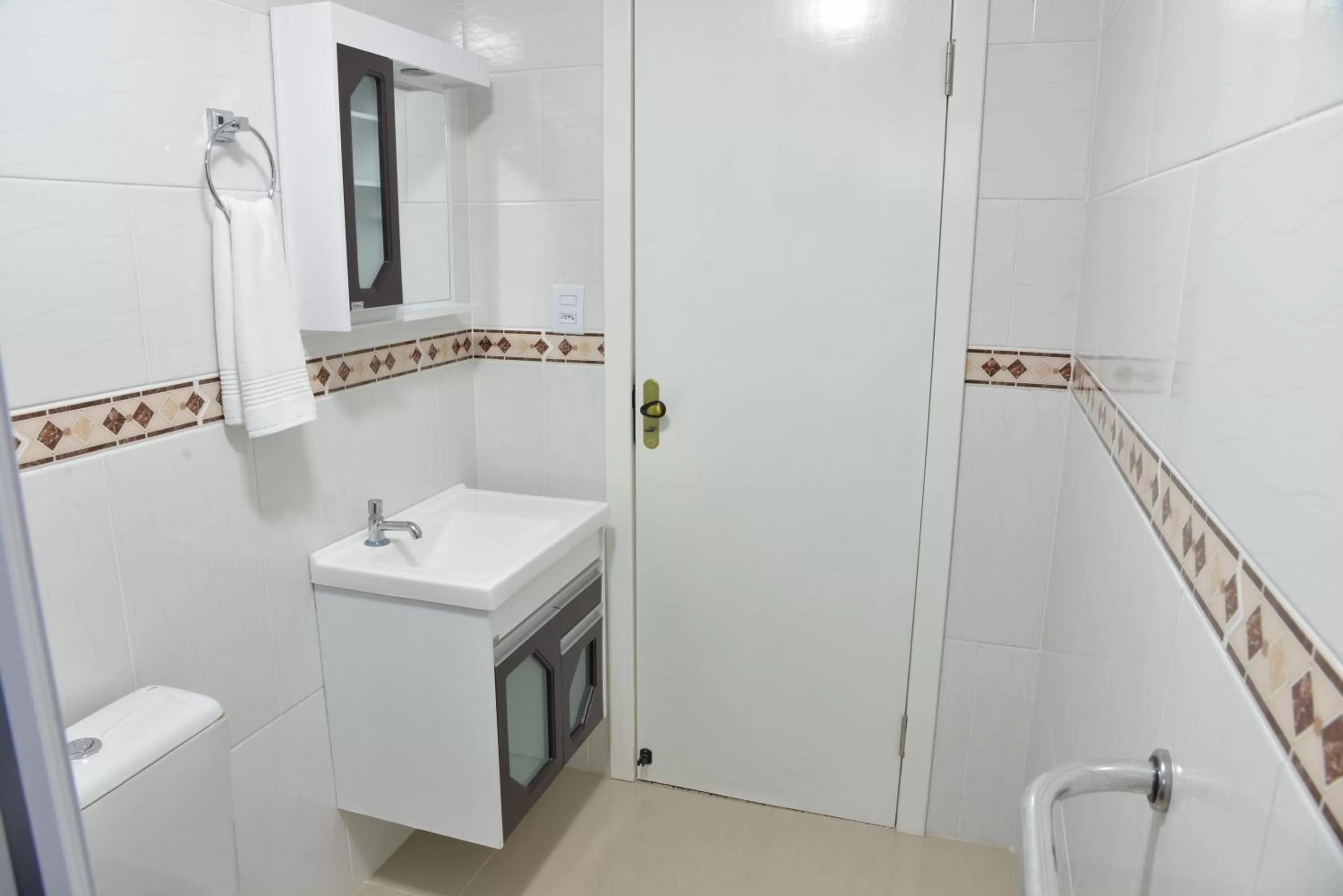 Bathroom in Hotel Guerra - Pousada Montebelo