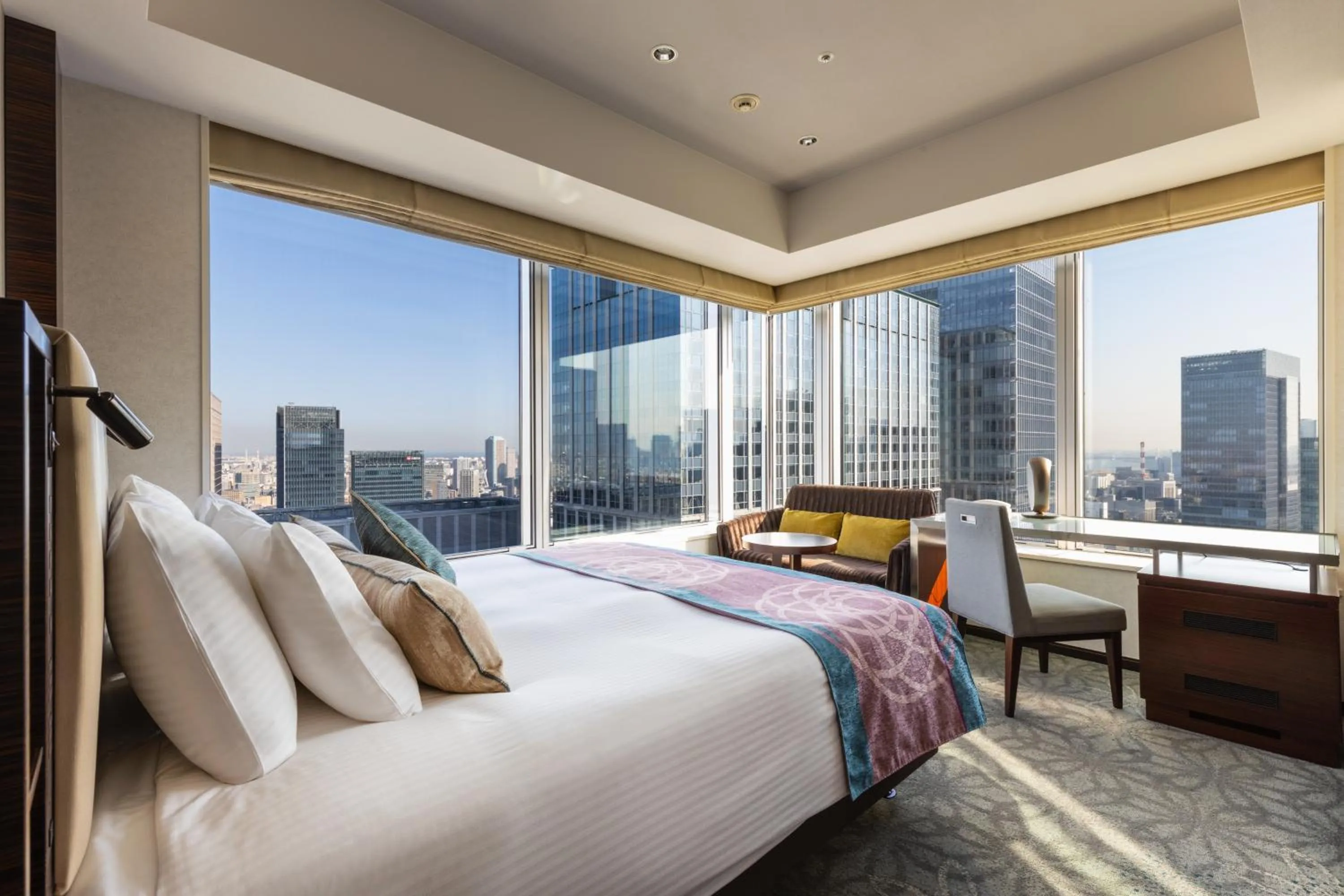 Bed in Hotel Metropolitan Tokyo Marunouchi