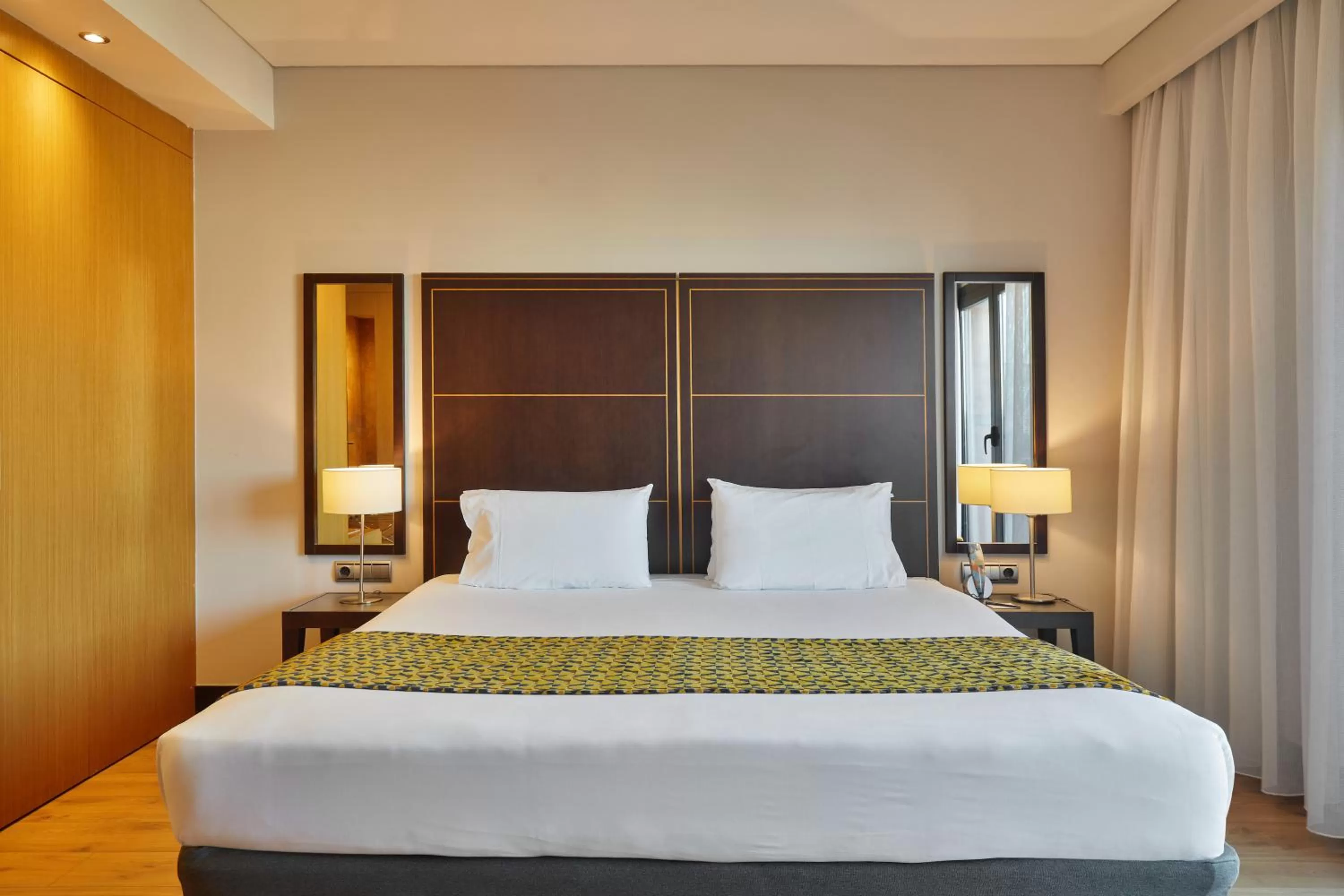 Bed in Eurostars Monumental