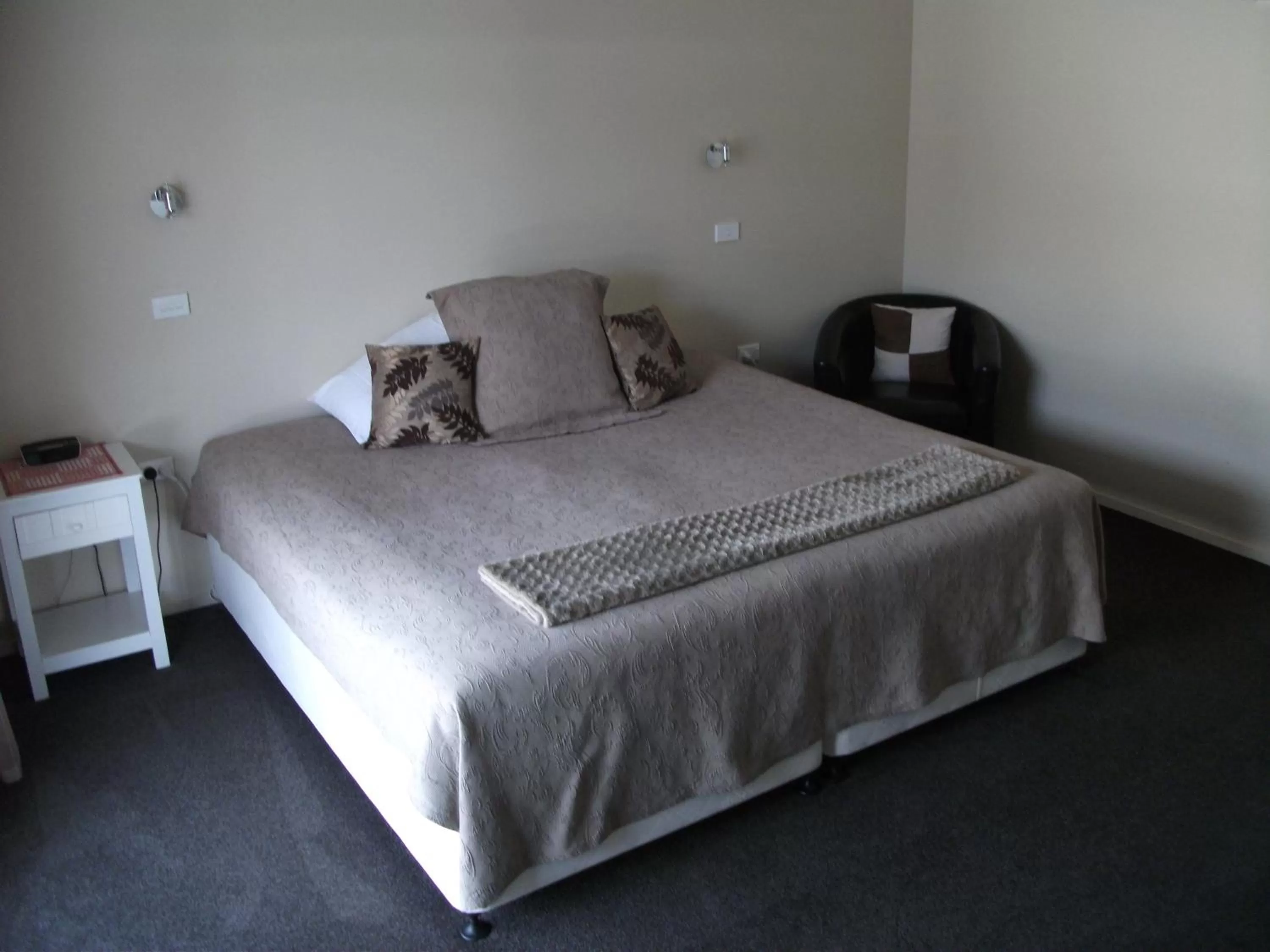 Executive Studio in Scenicland Motels