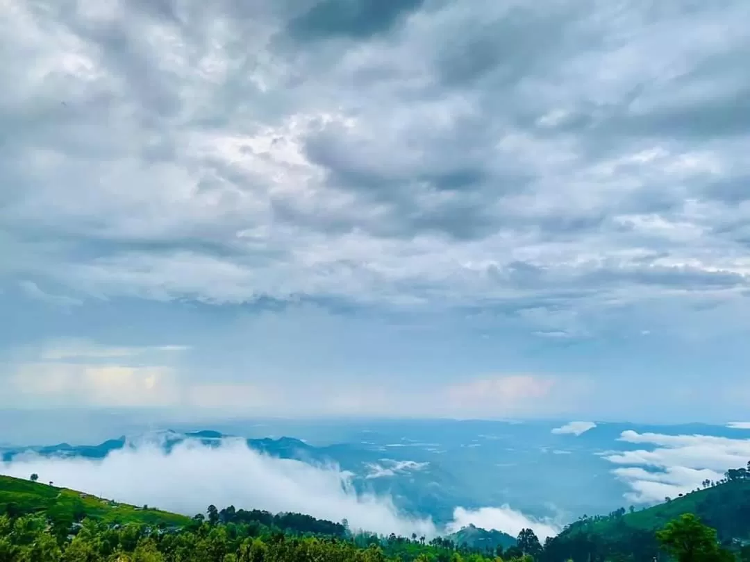 Day in Srilak View Holiday Inn