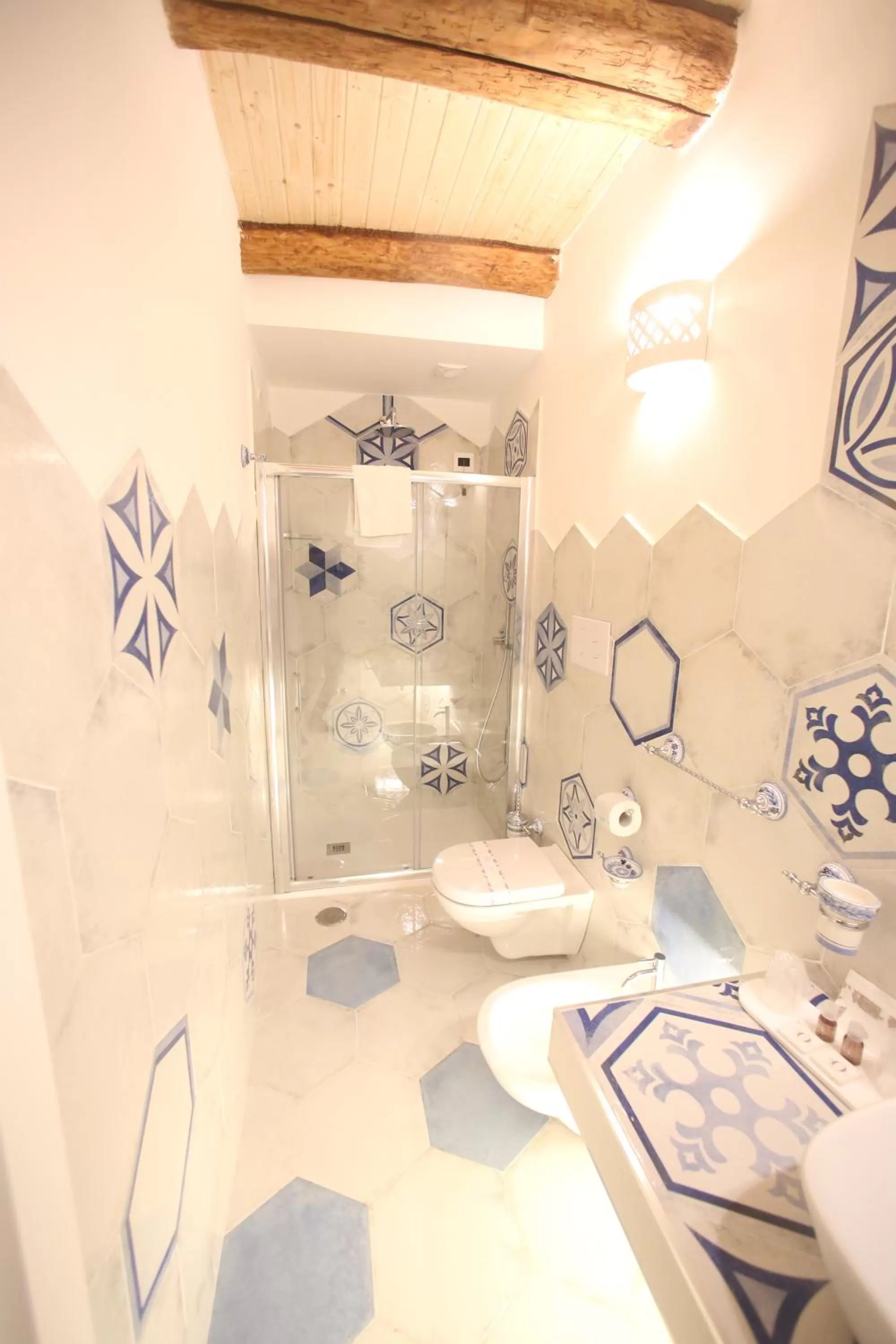 Shower in Relais Piazza Del Plebiscito B&B