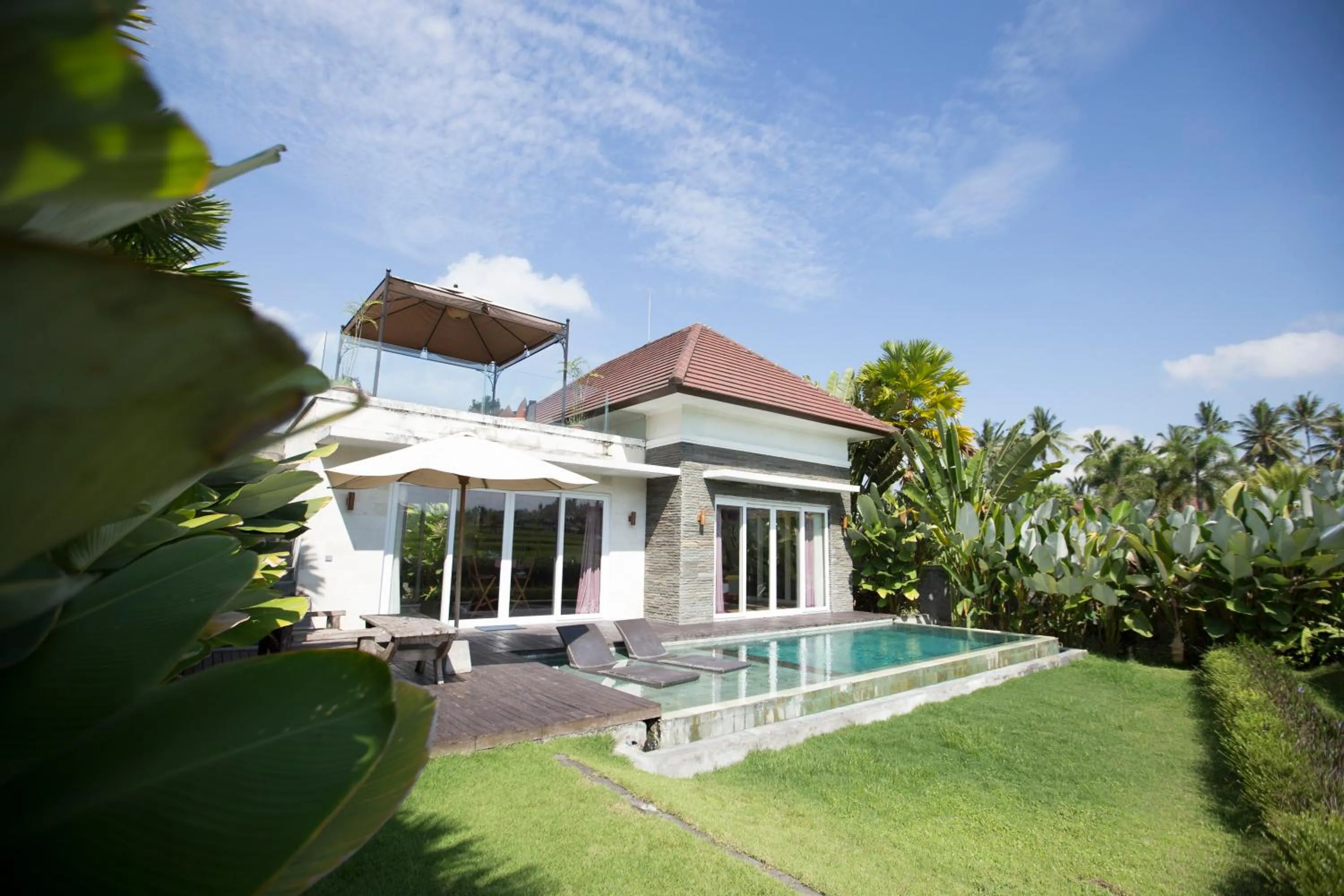 Property building in The Samara Villas & Restaurant