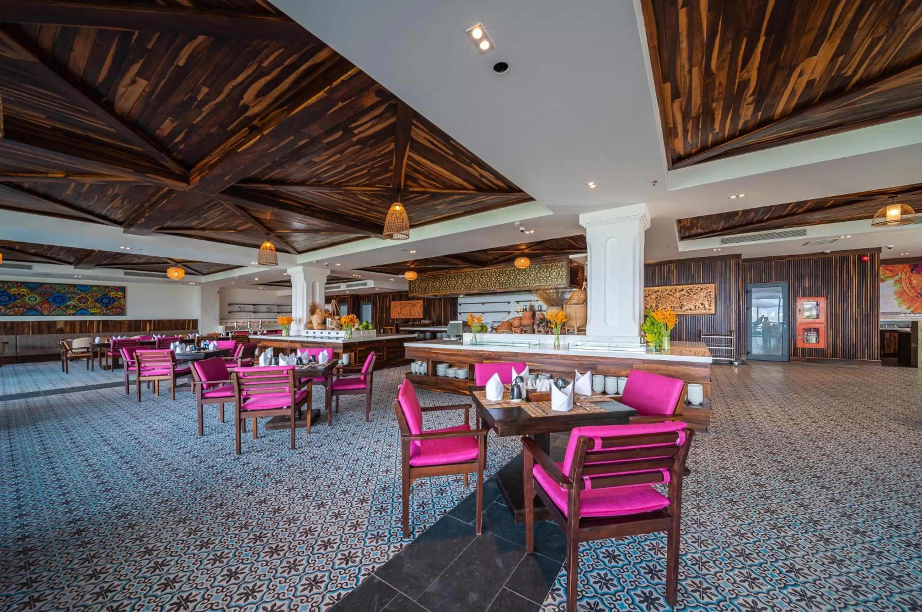 Restaurant/places to eat in Alibu Resort Nha Trang