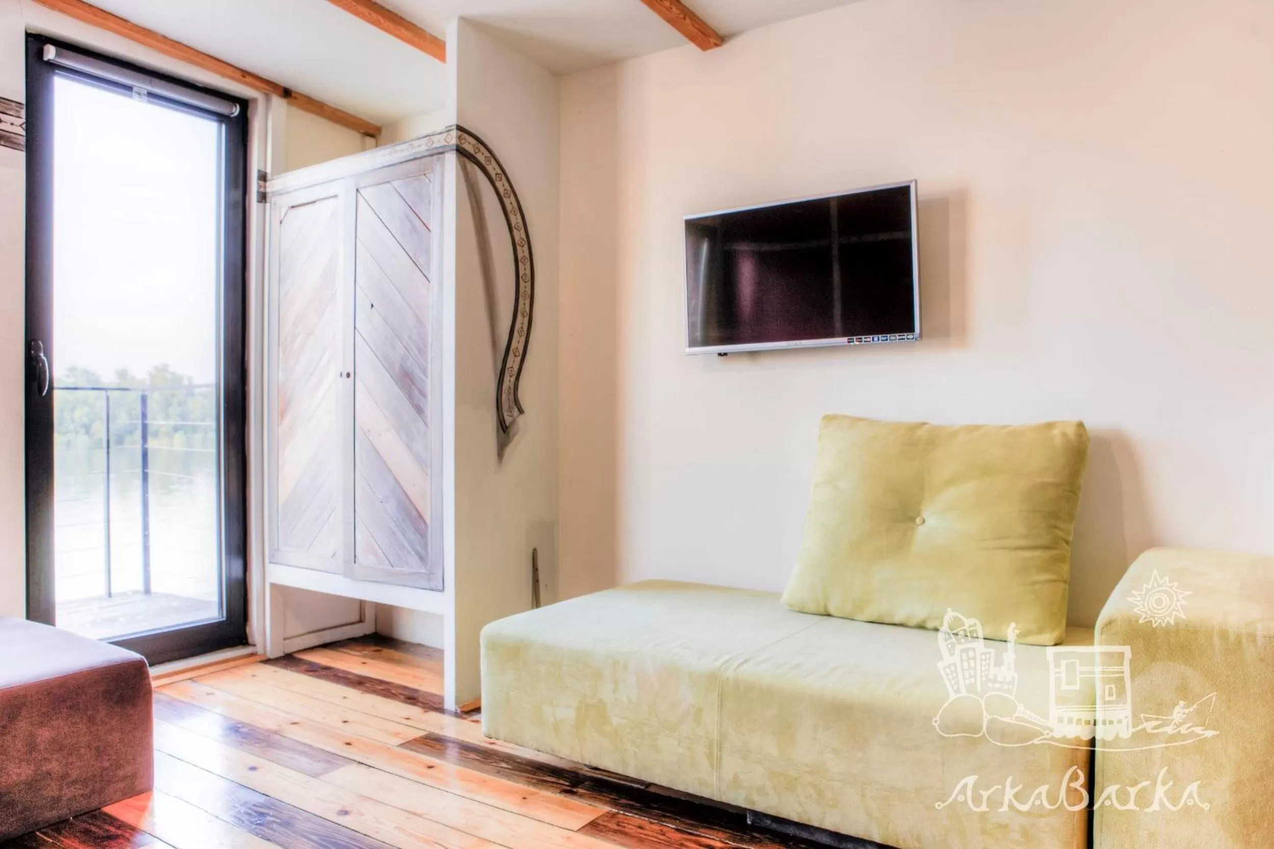 Spring, Bed in ArkaBarka 2- Floating Dream Rooms and Apartments