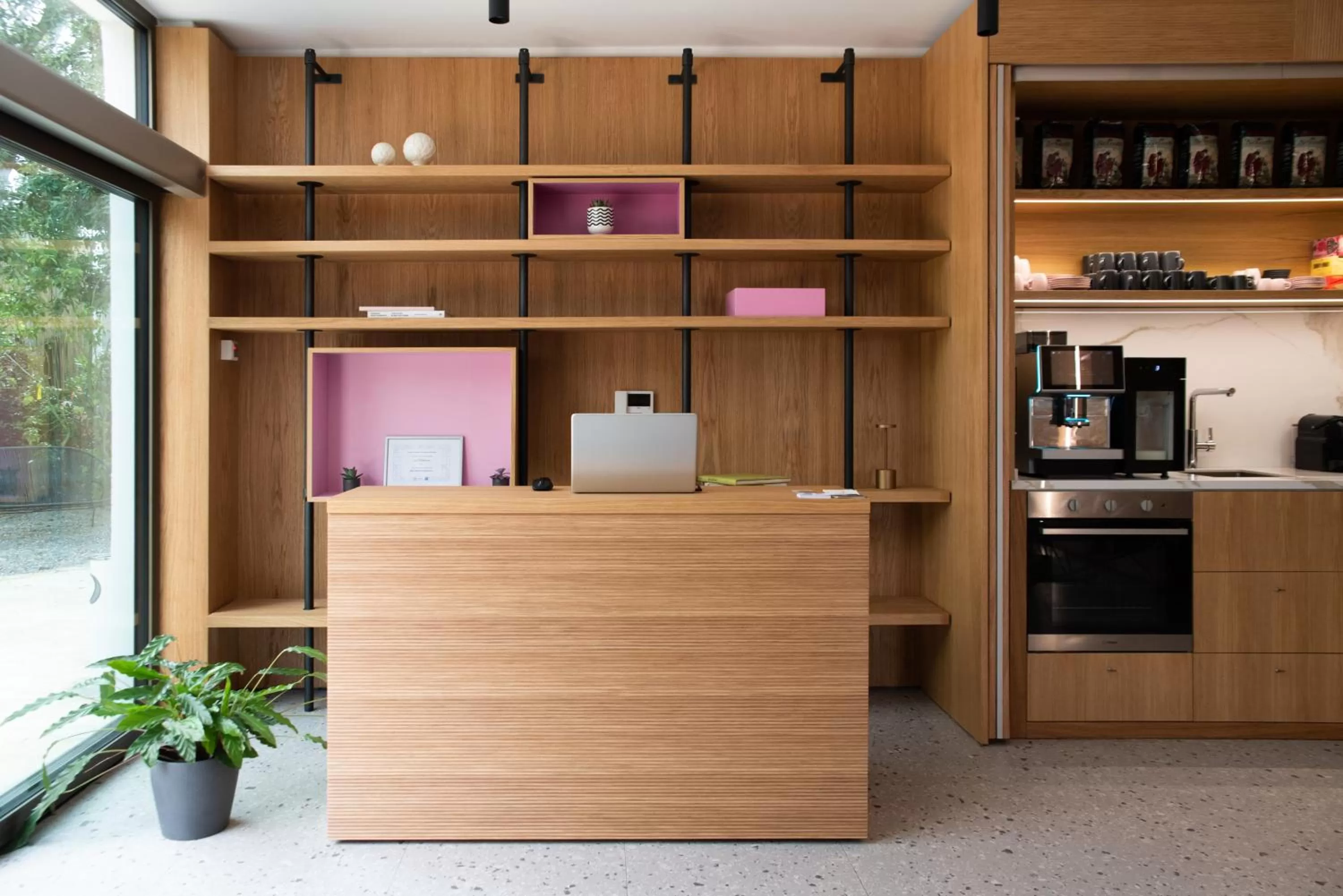 Coffee/tea facilities in Lisetta Gardens Boutique & Suites