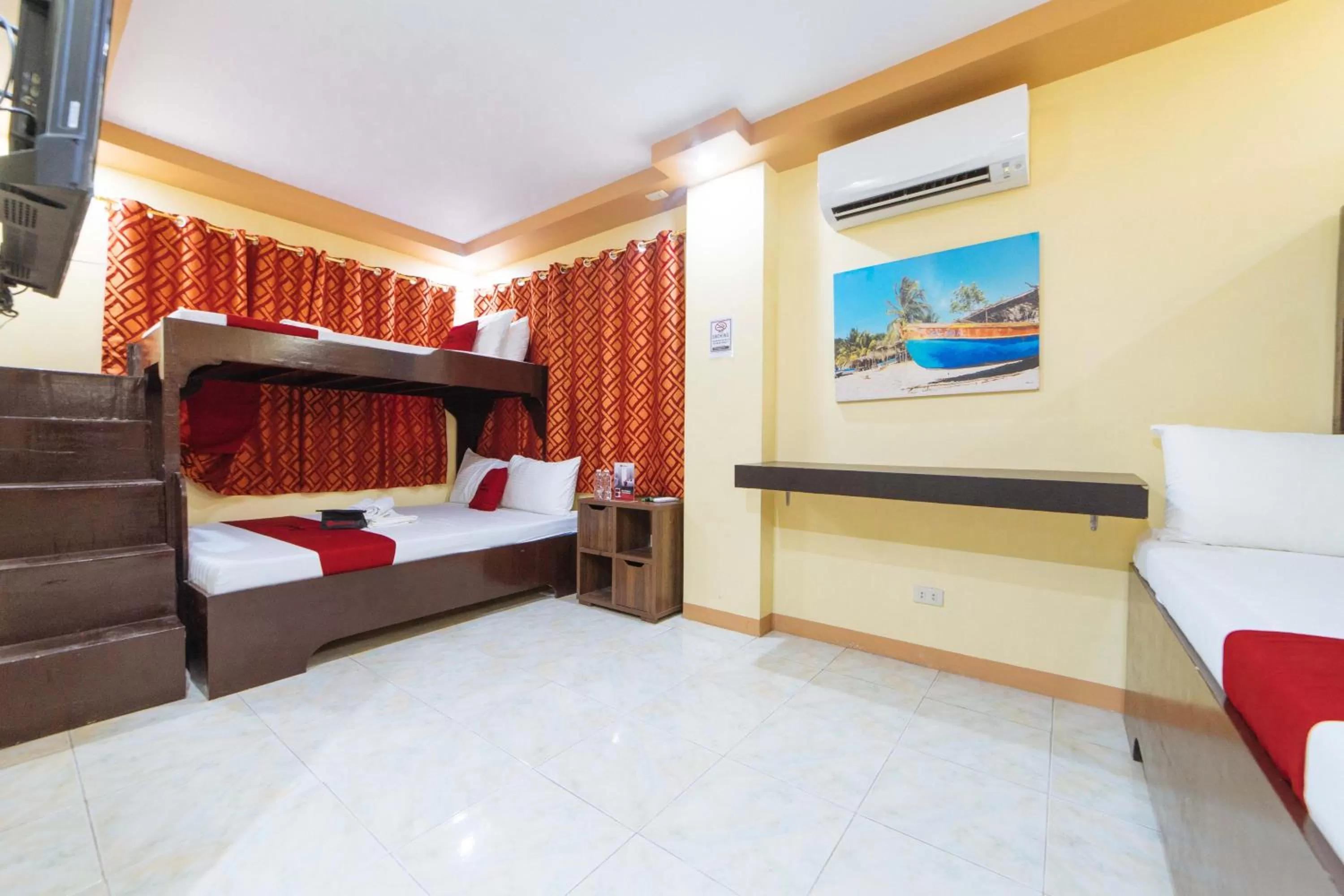 Bedroom, Bed in RedDoorz near Notre Dame of Dadiangas University