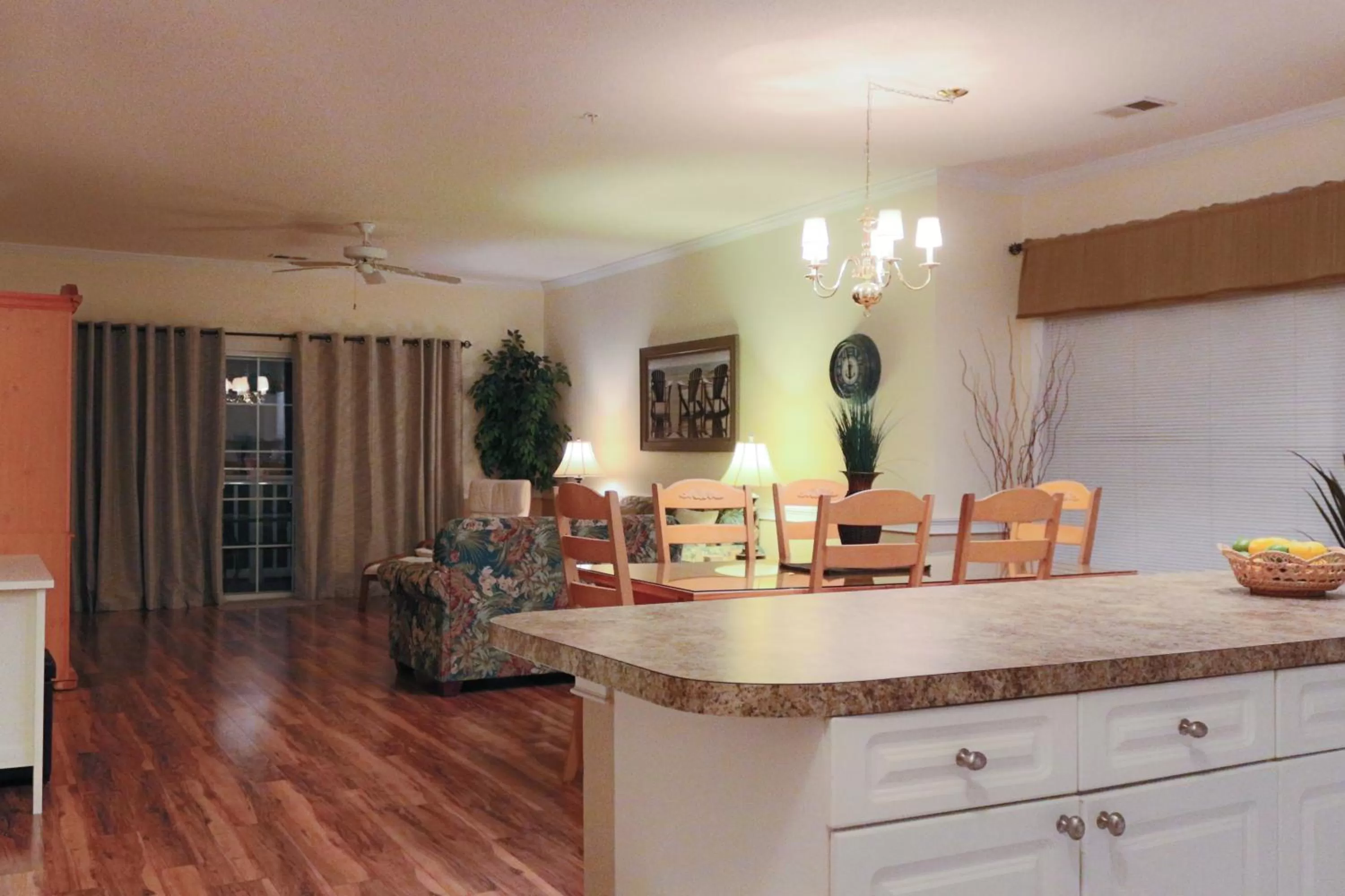 Kitchen or kitchenette in Myrtlewood Condos