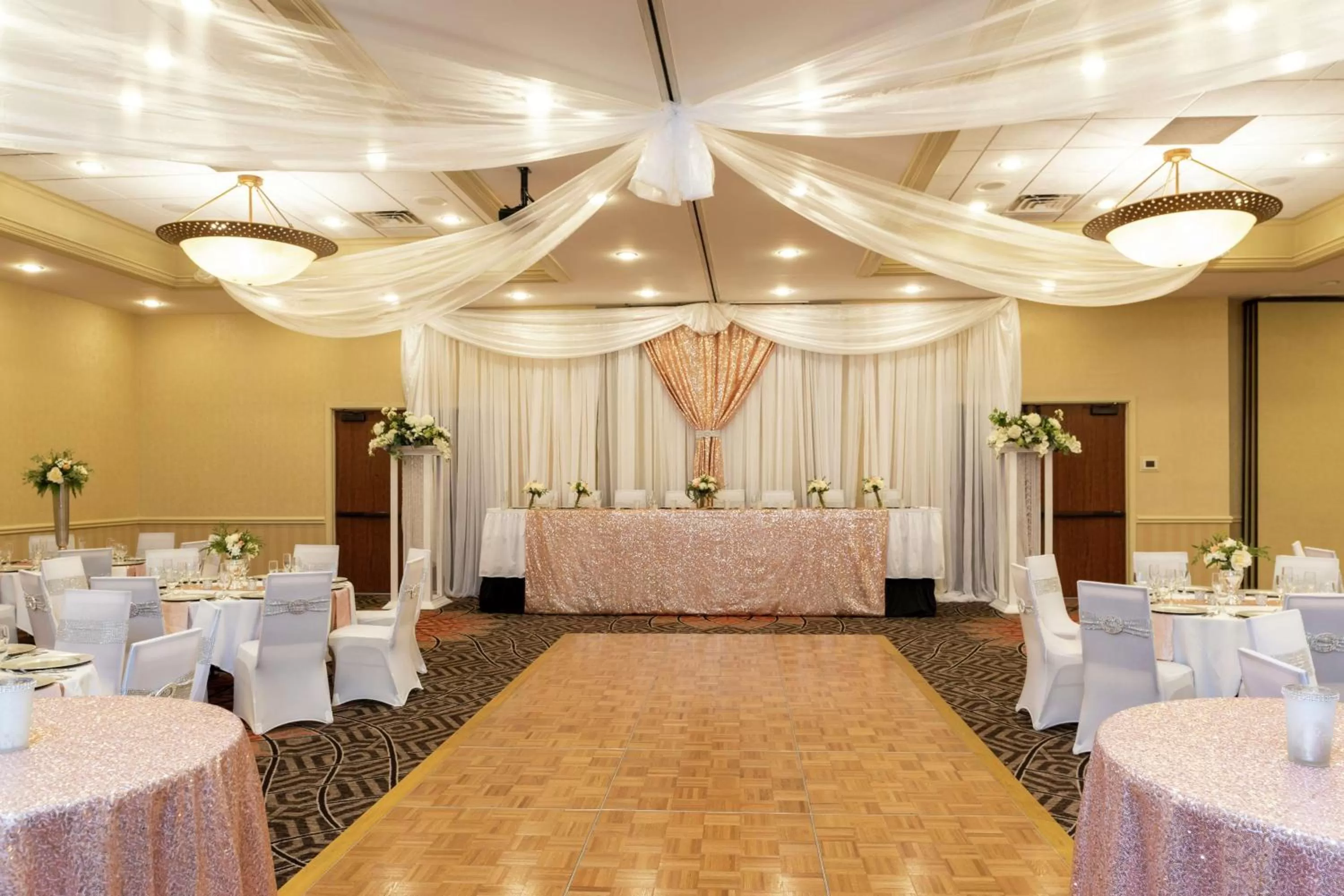 Meeting/conference room in DoubleTree by Hilton Hotel Grand Rapids Airport