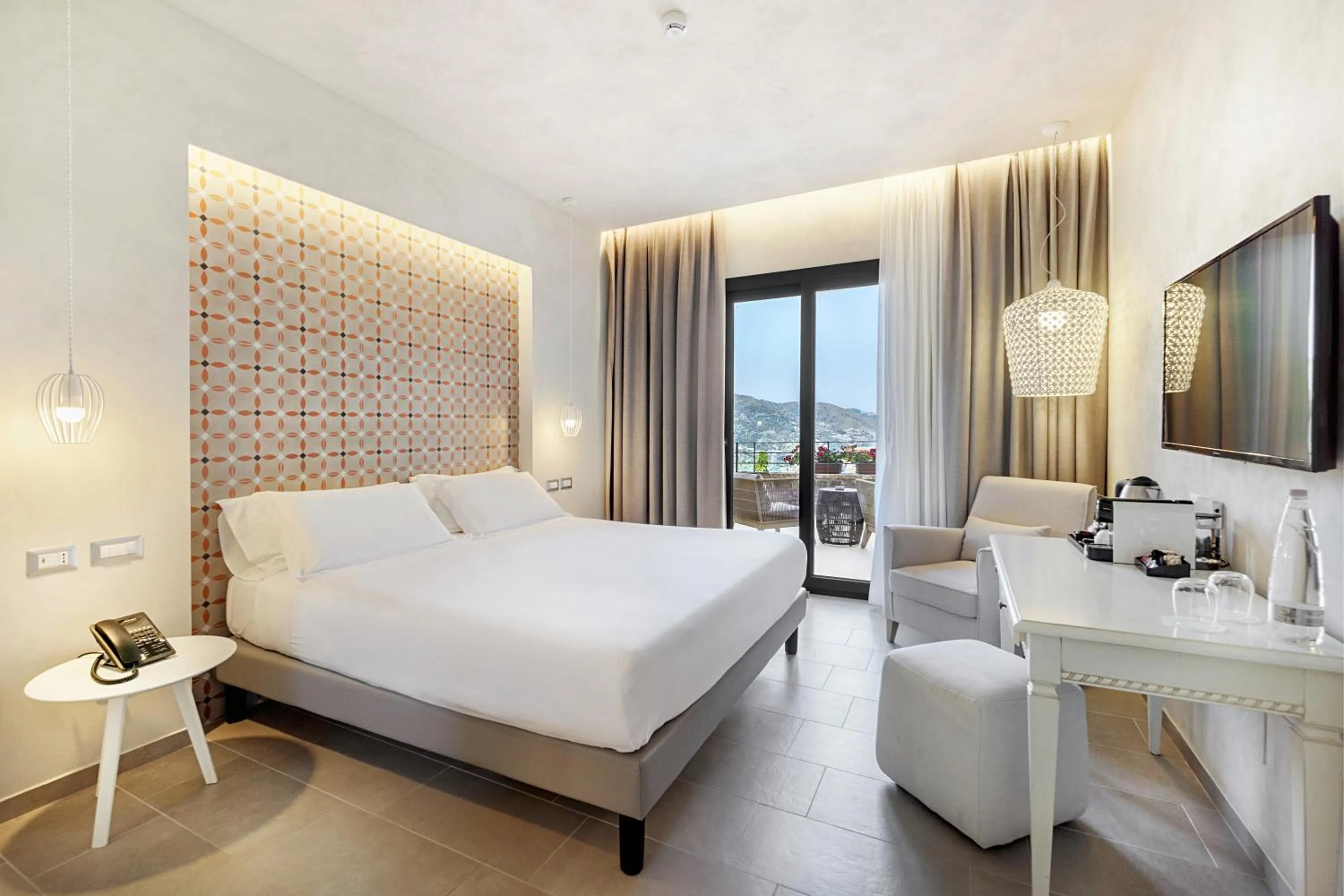 Superior Double or Twin Room with Terrace and Sea View in Villa Fiorita Boutique Hotel