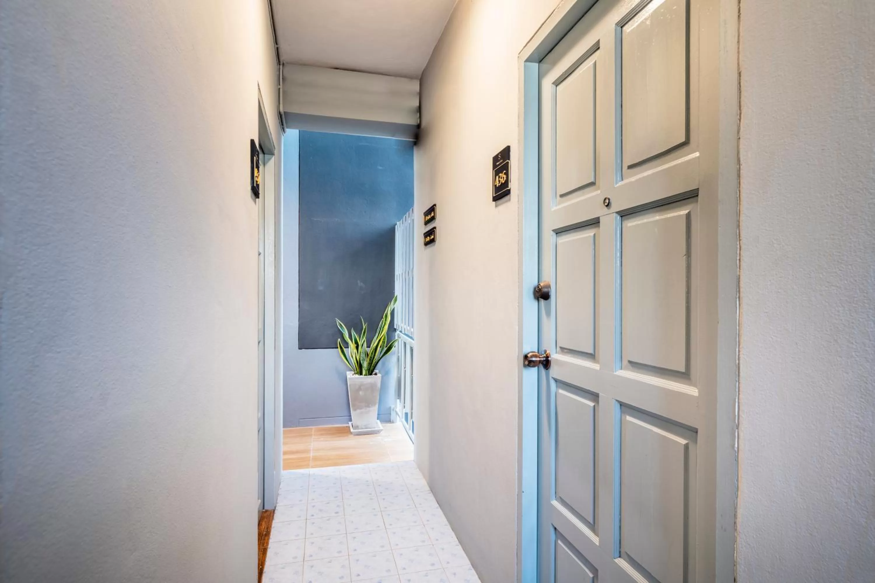 Facade/entrance in Penyos Suite