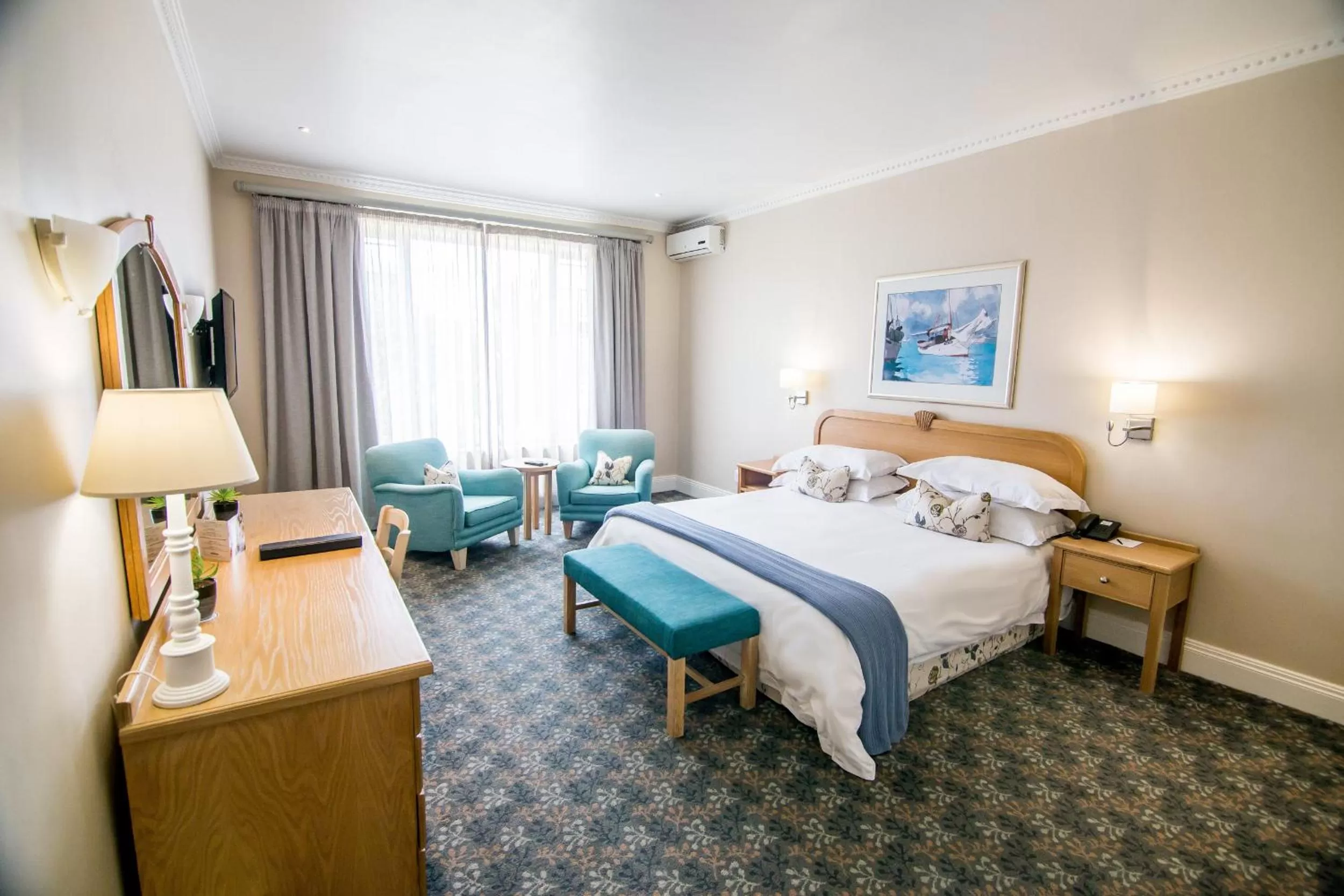 Bedroom, Bed in The Beach Hotel