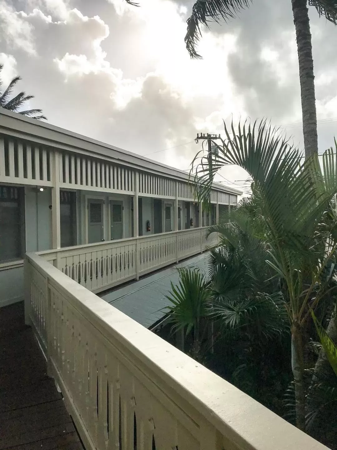 Standard Twin Room with Mountain View in Kauai Palms Hotel