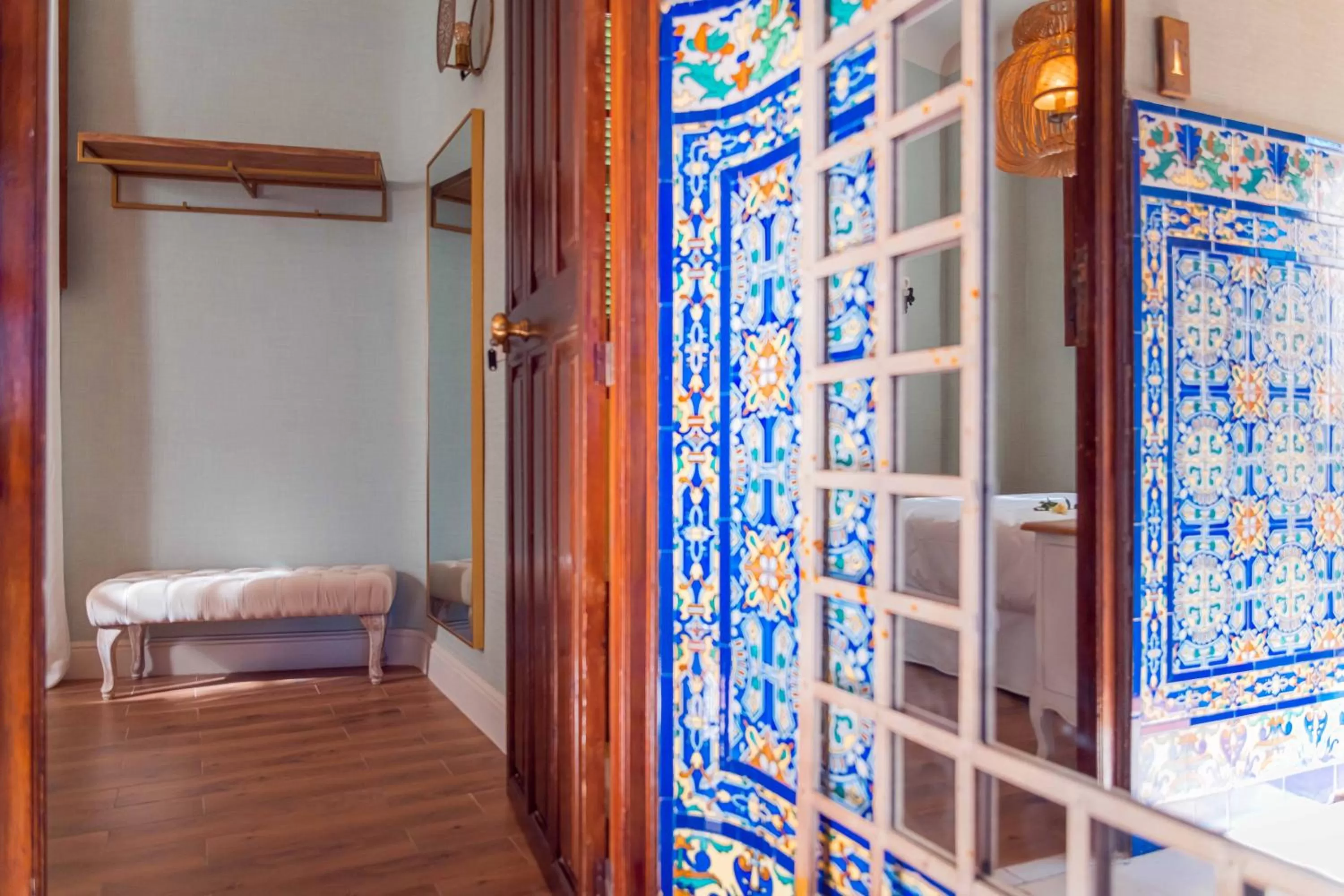 Staff, Bed in CANDIL SUITE Realejo