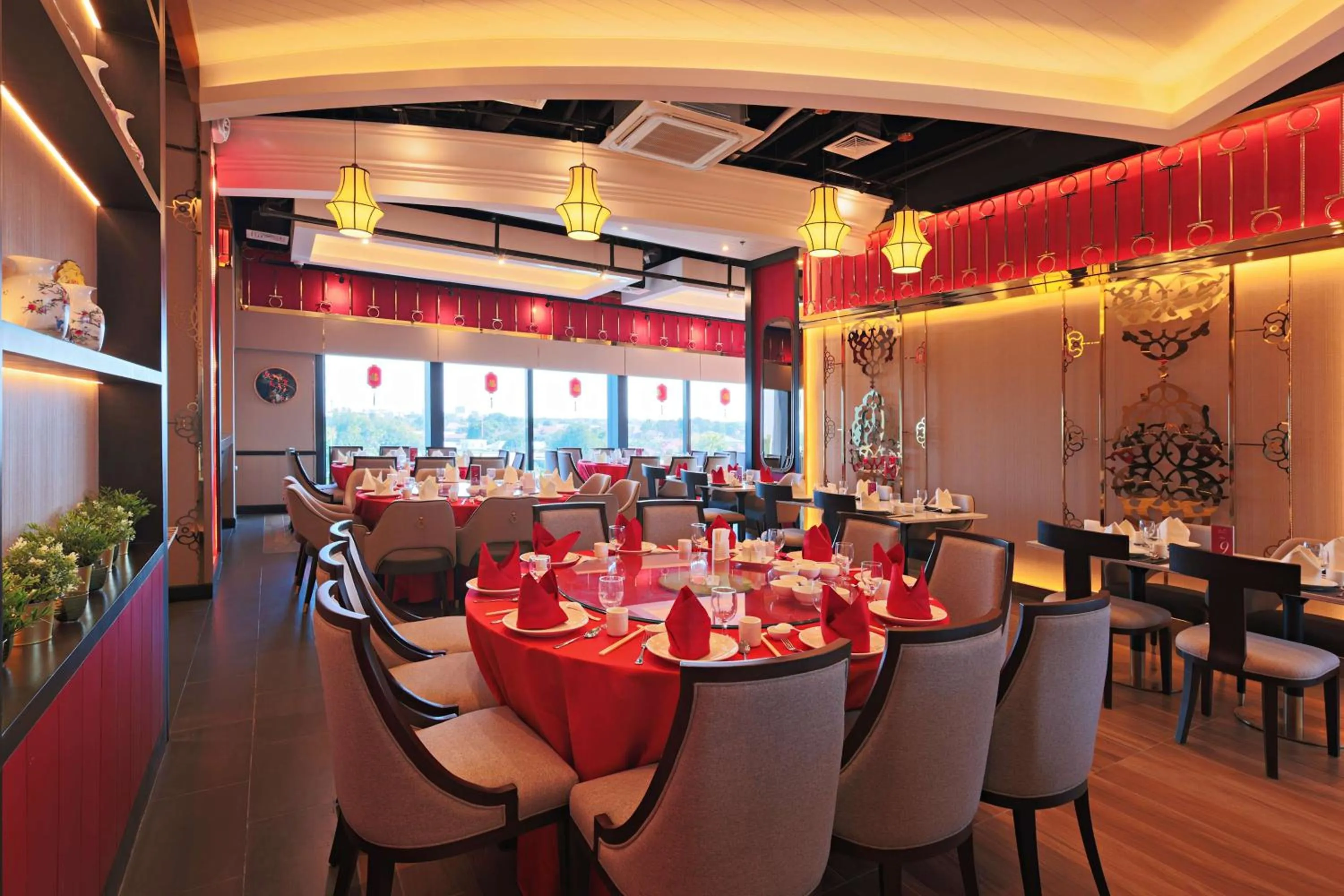 Restaurant/places to eat in Best Western Plus Metro Clark