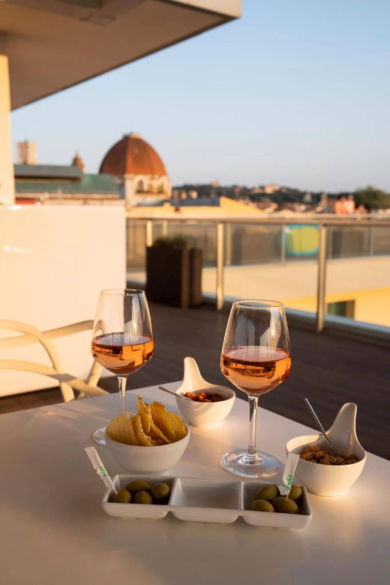 Swimming pool in Hotel Glance In Florence