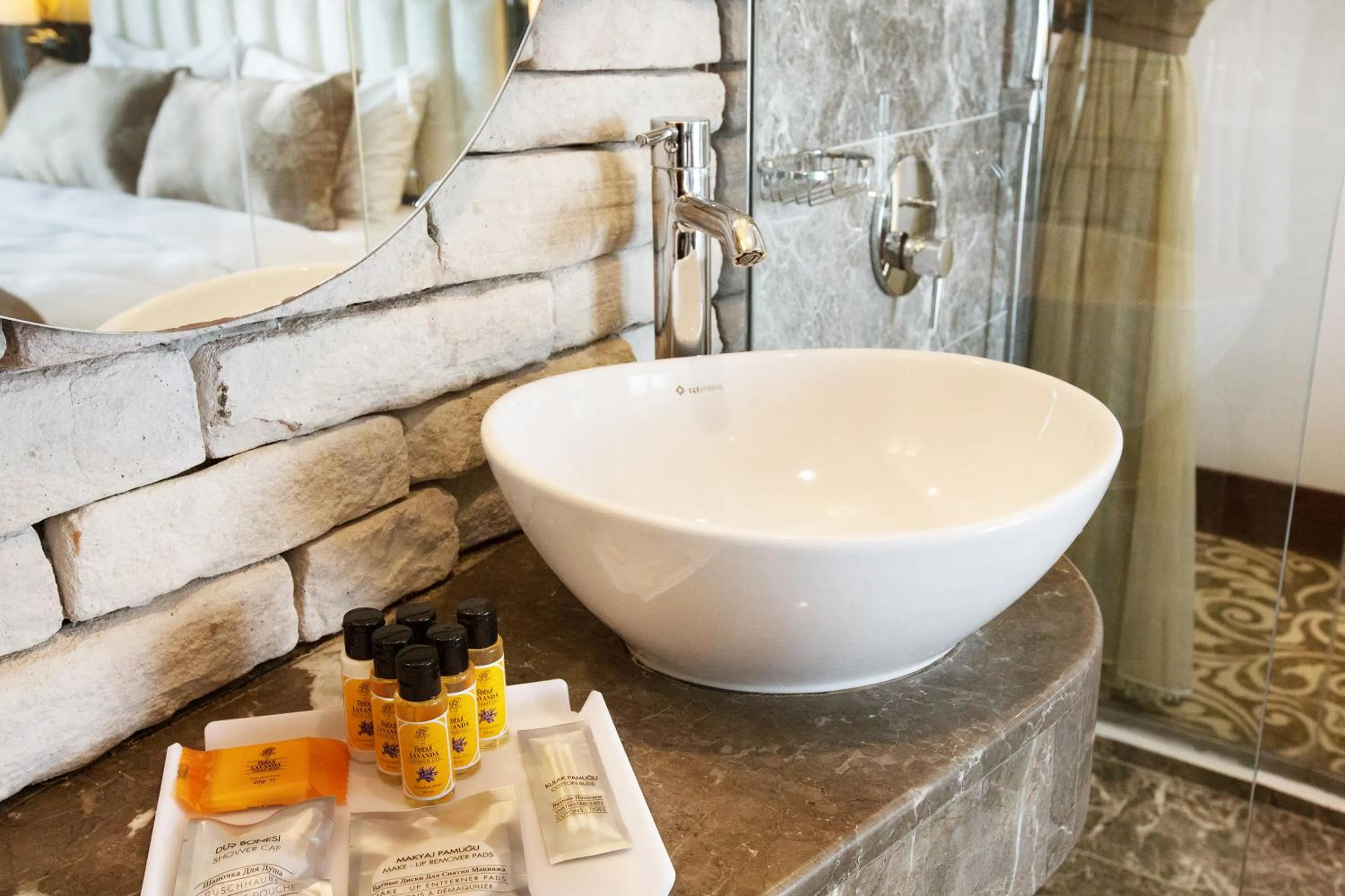 Bathroom in Taksim Pera Center Hotel