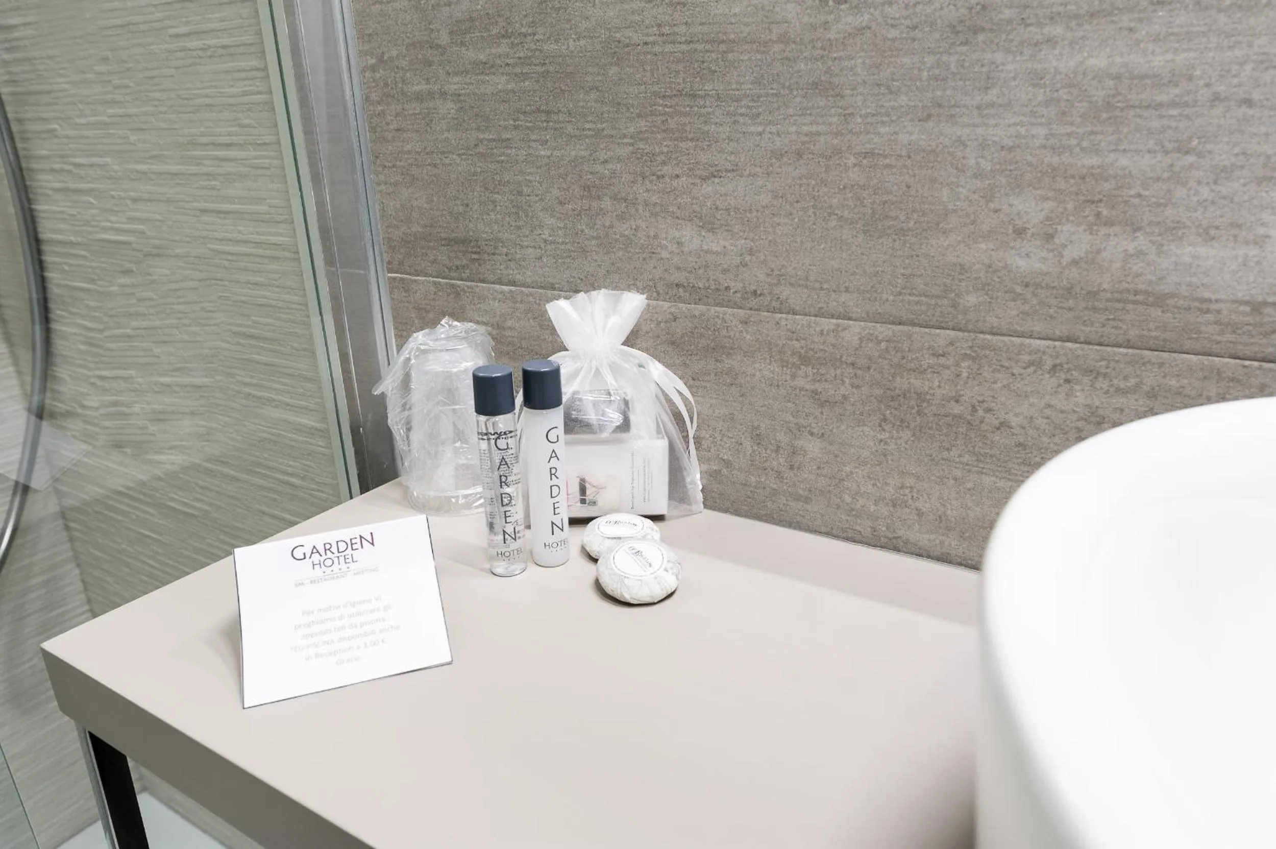 Bathroom in Hotel Garden Experience