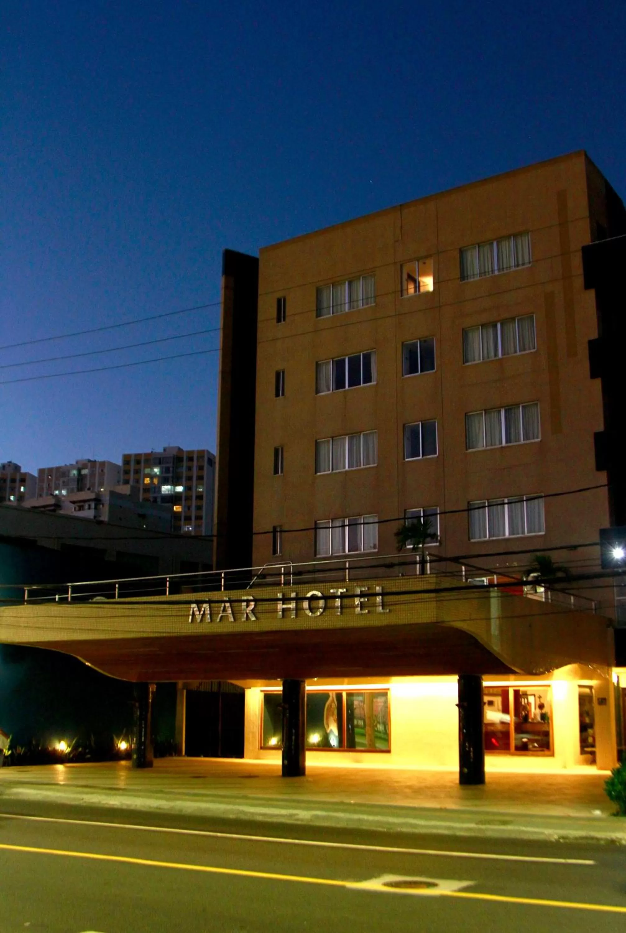 Facade/entrance in Rede Andrade Mar Hotel - Rio Vermelho