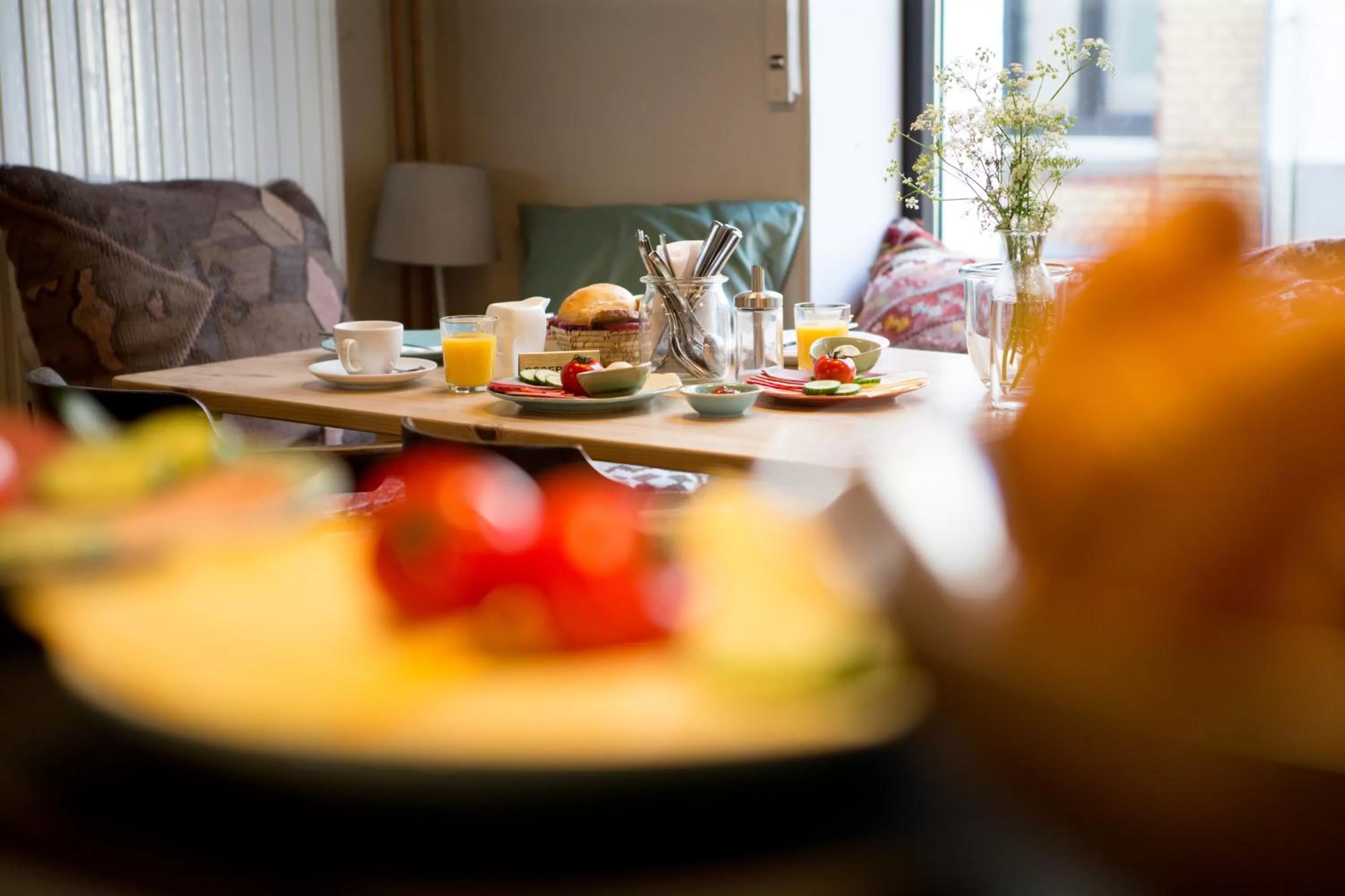 Buffet breakfast in Liegen;schaft Guesthouse