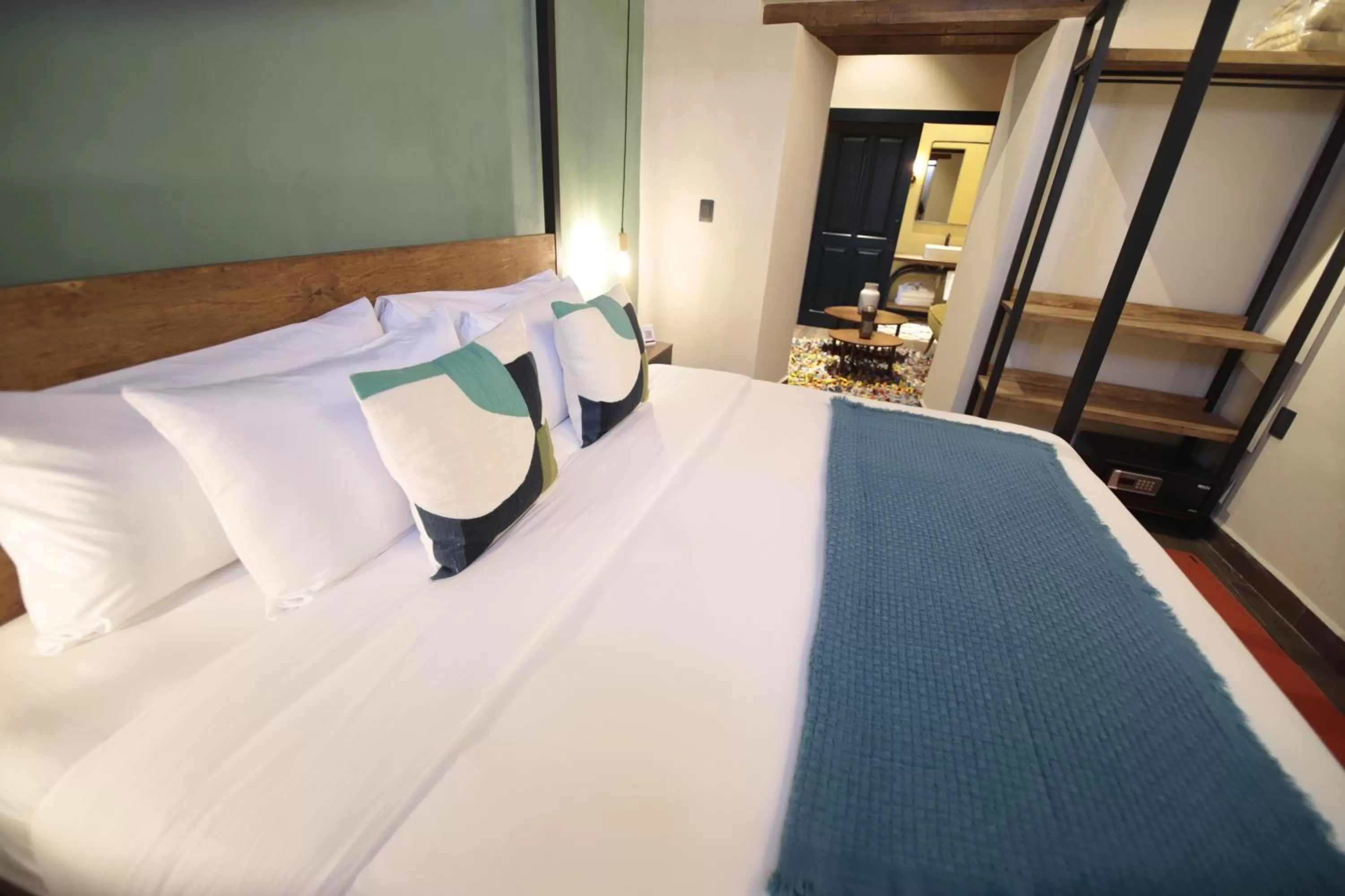 Bed in Antigua Trece Hotel Fusión & SPA