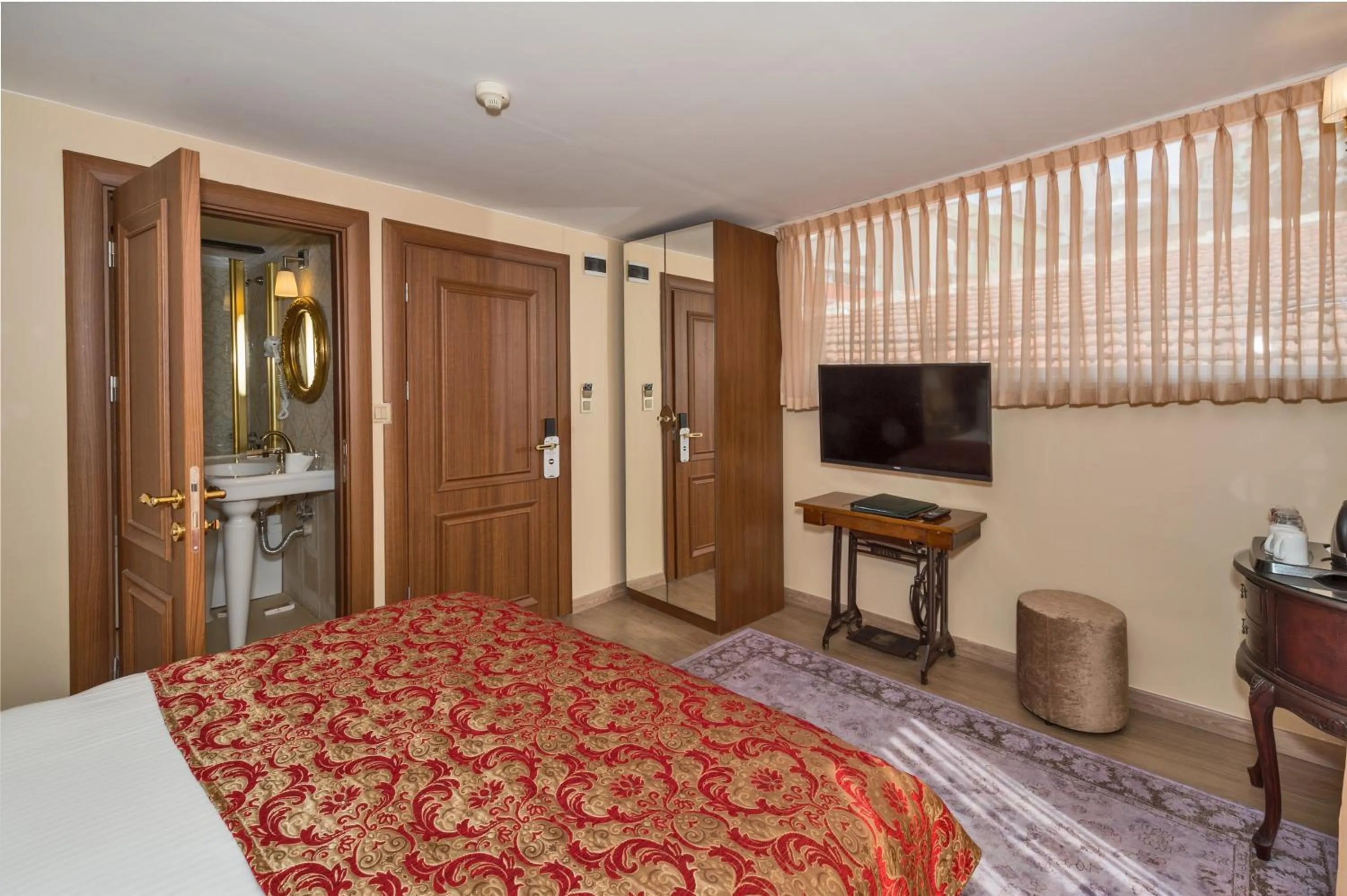 Bed in By Murat Royal Hotel Galata