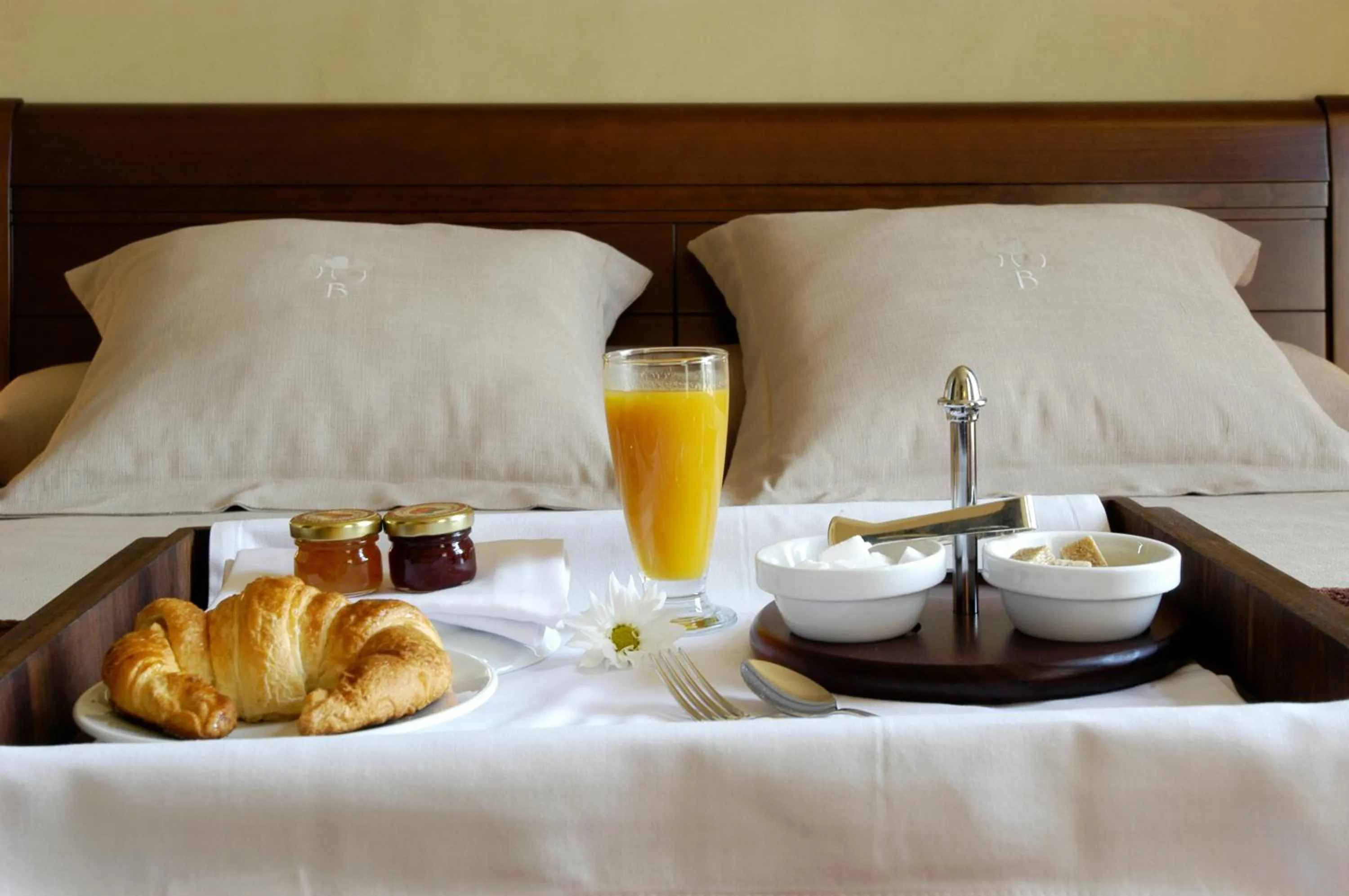 Bedroom, Bed in Bremon Boutique Hotel by Duquessa Hotel Collection