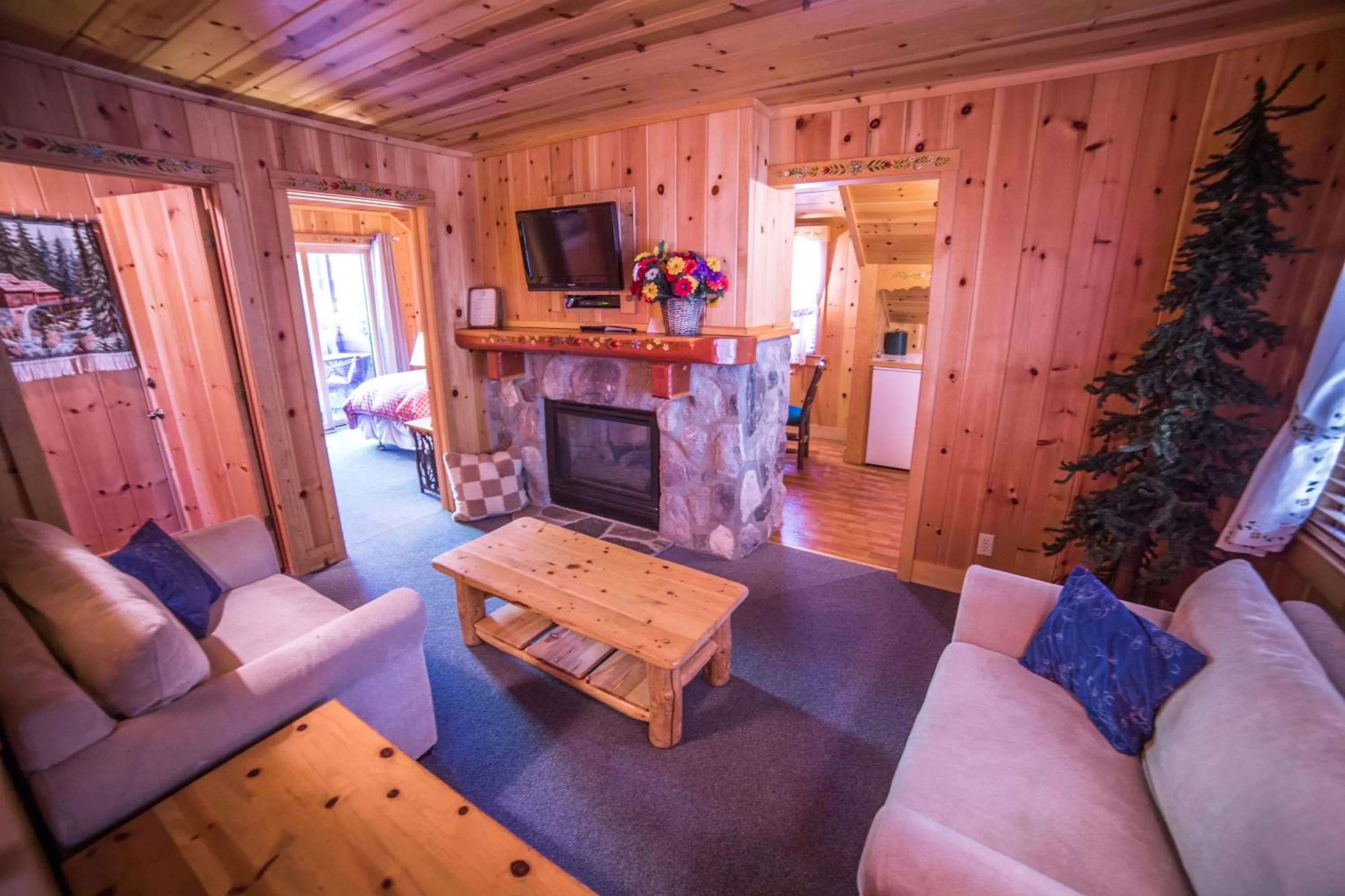 Living room, Seating Area in Cottage Inn At Lake Tahoe